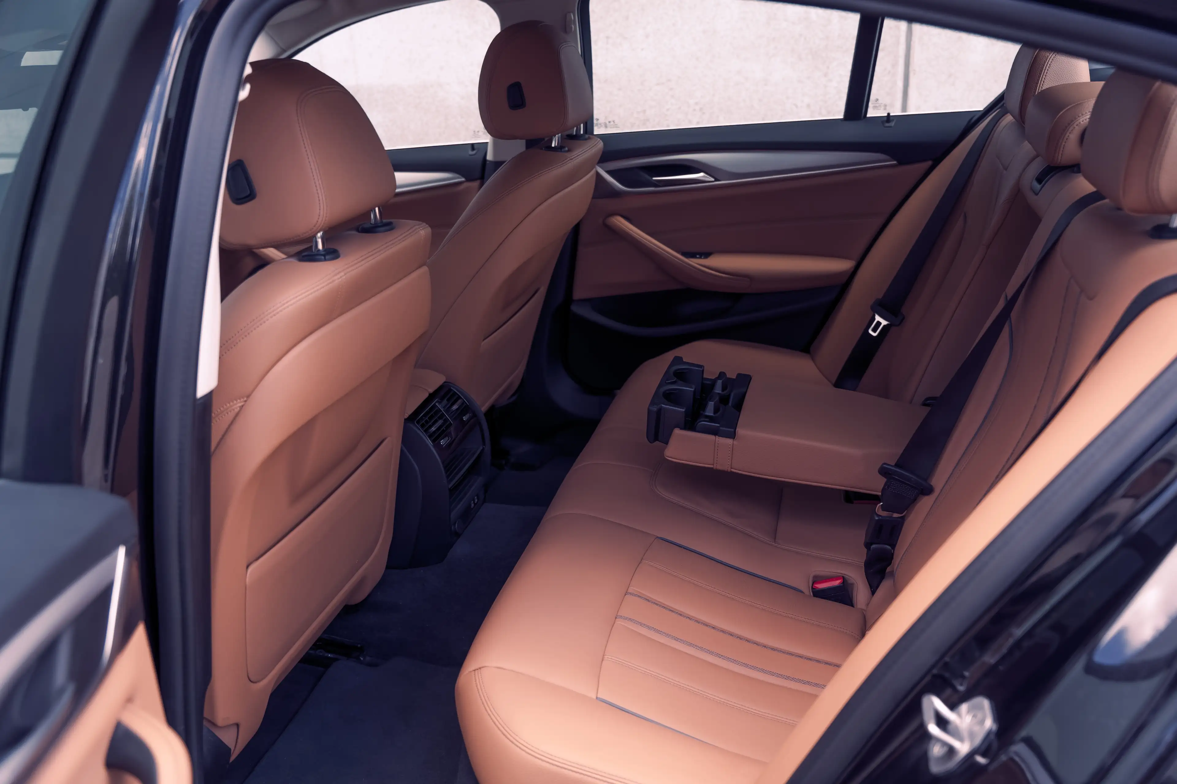 BMW 518 M-PACK*LOOK — photo 8