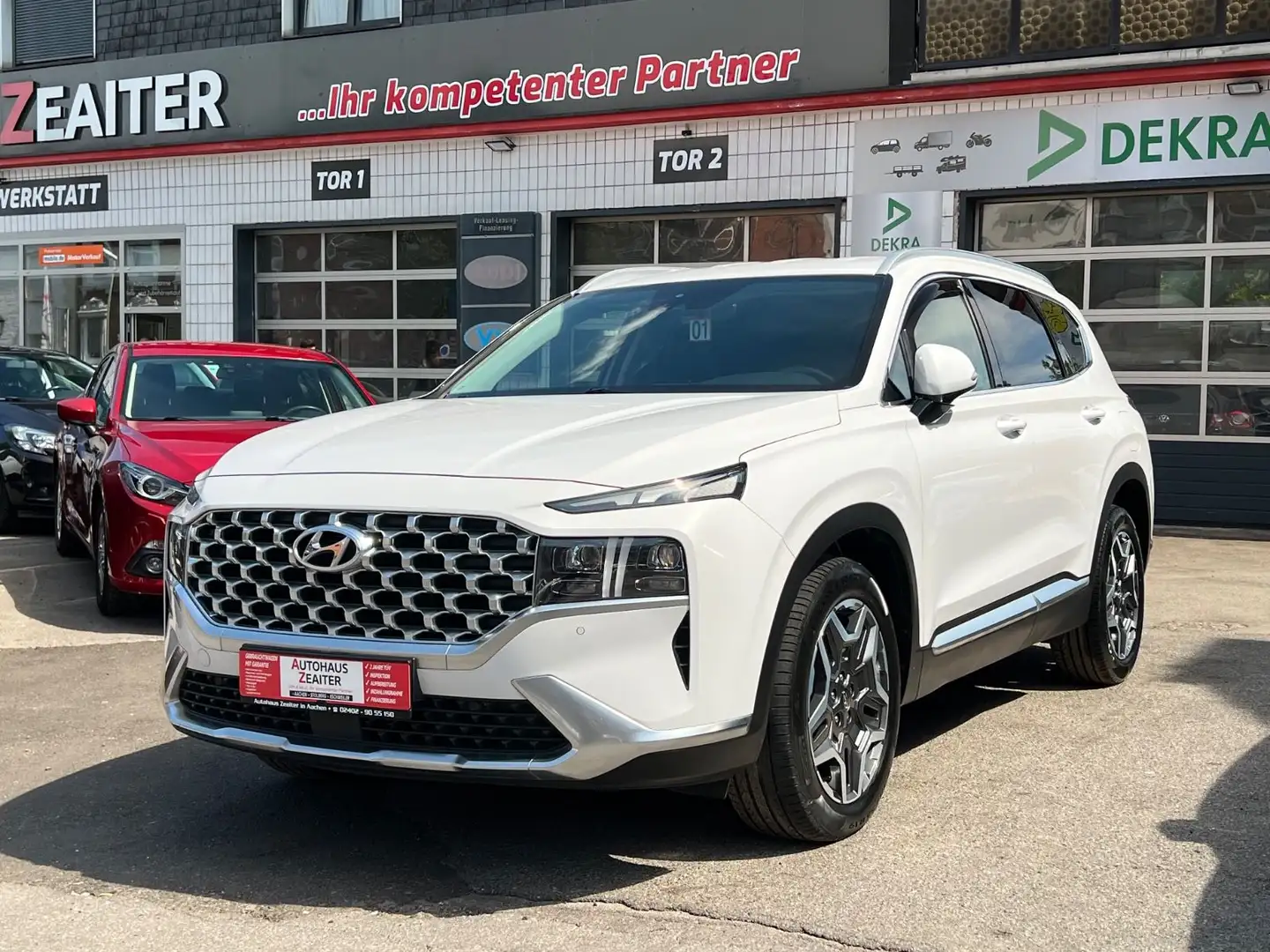 Hyundai SANTA FE Trend Plug-In Hybrid 4WD Weiß - 2