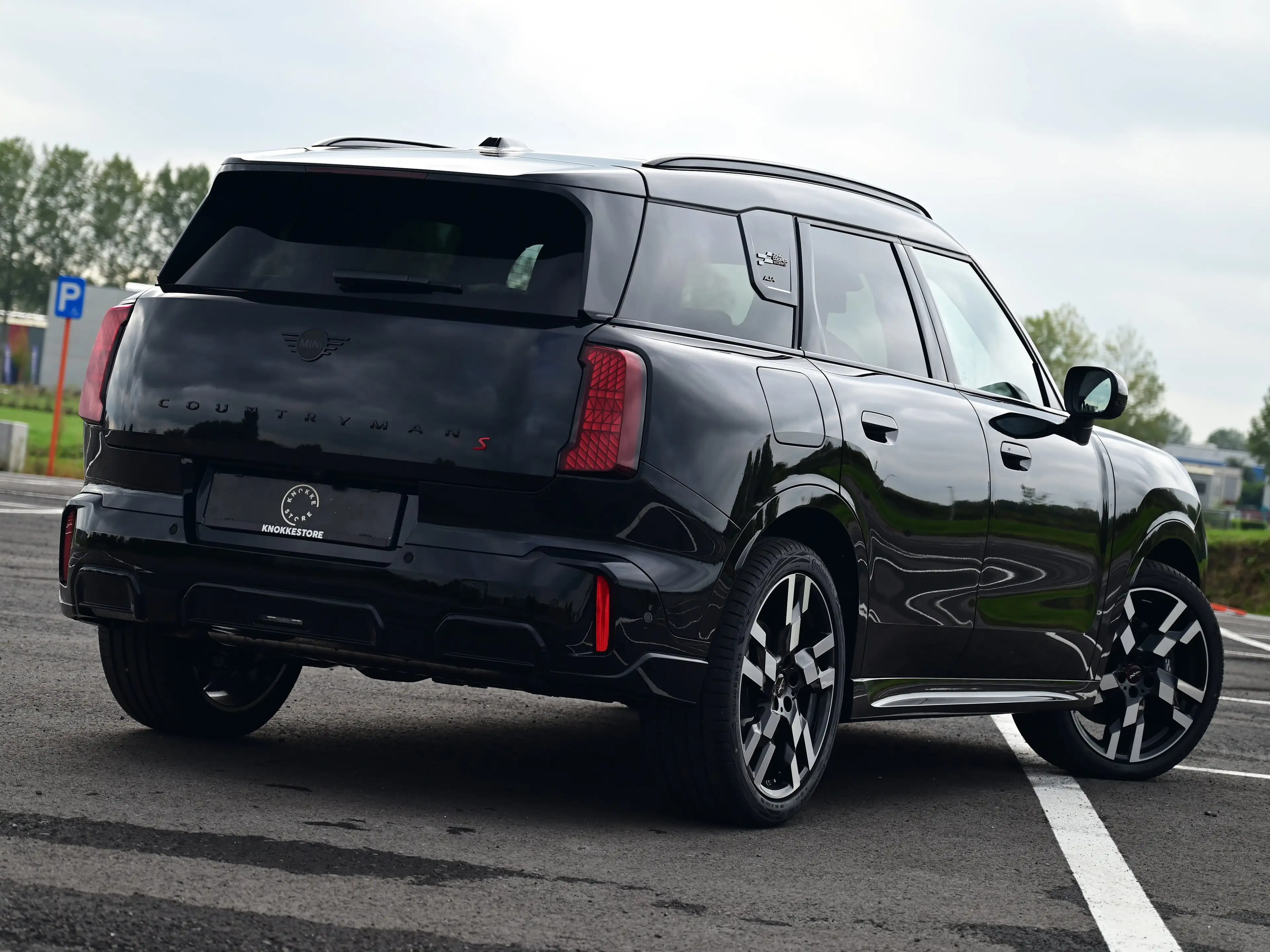 MINI Countryman S All4 JCW / SUNROOF / 360 CAMERA / FULL BLACK / ACC — photo 2