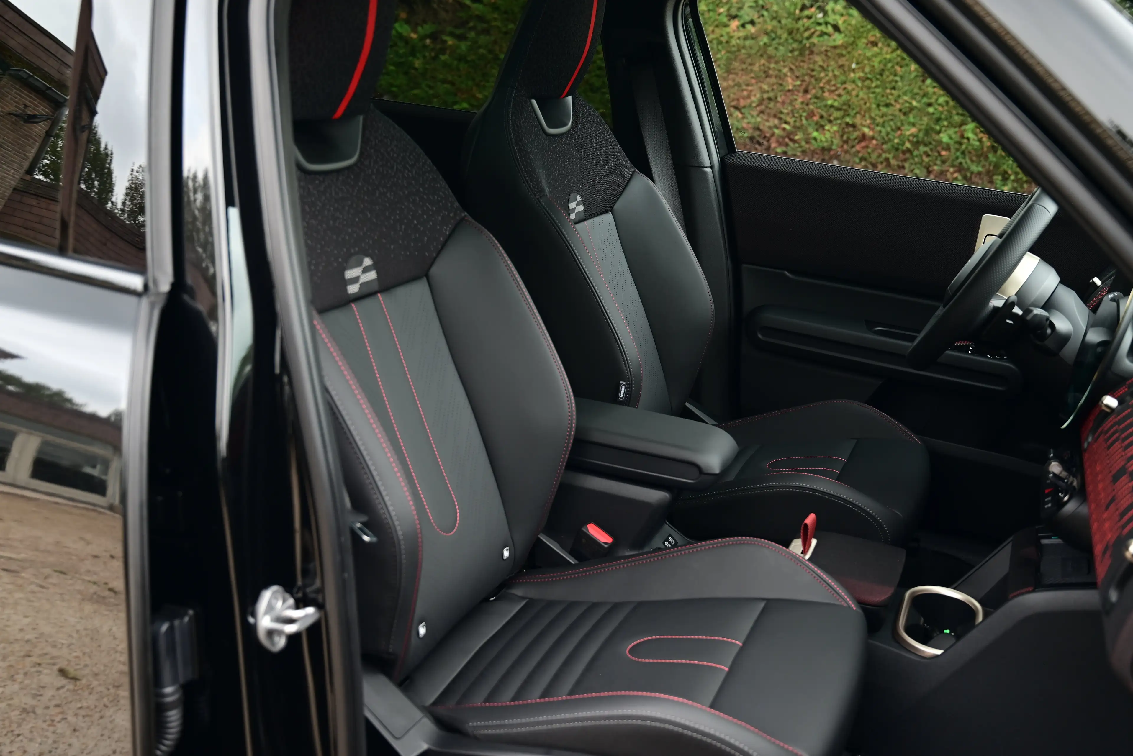 MINI Countryman S All4 JCW / SUNROOF / 360 CAMERA / FULL BLACK / ACC — photo 15