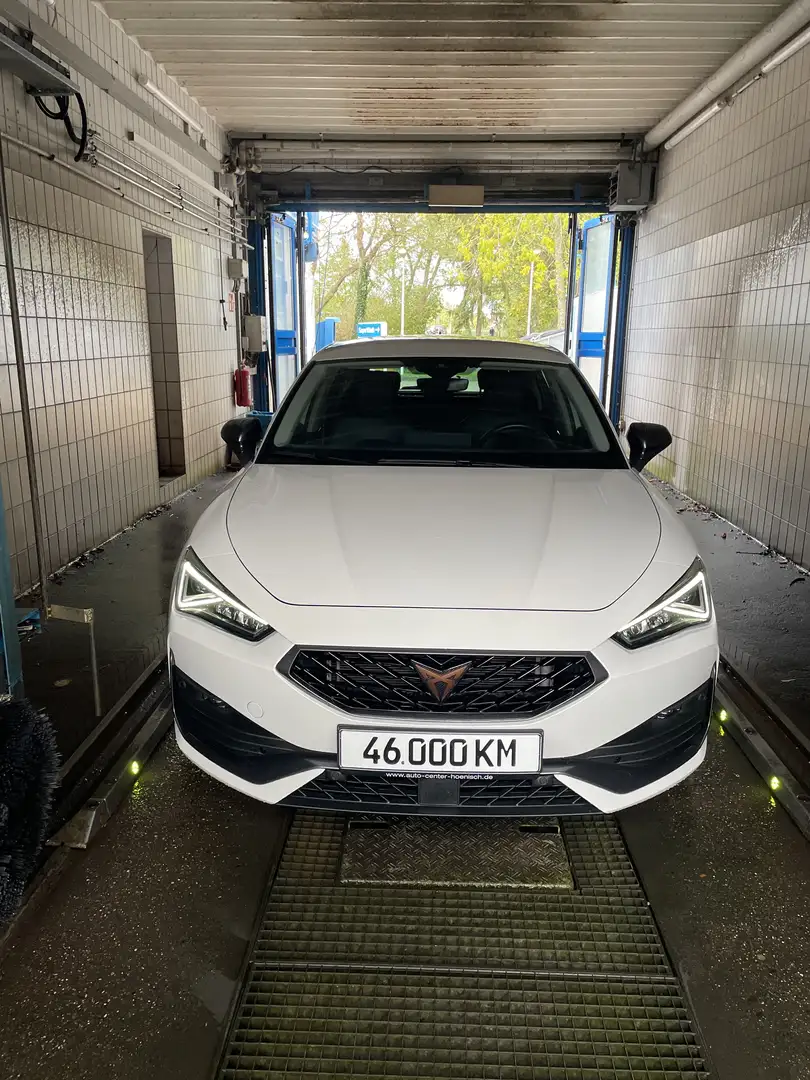 CUPRA Leon 1.5eTSI DSG  18-Zoll Werksgarantie 11/2028 Schwarz - 1