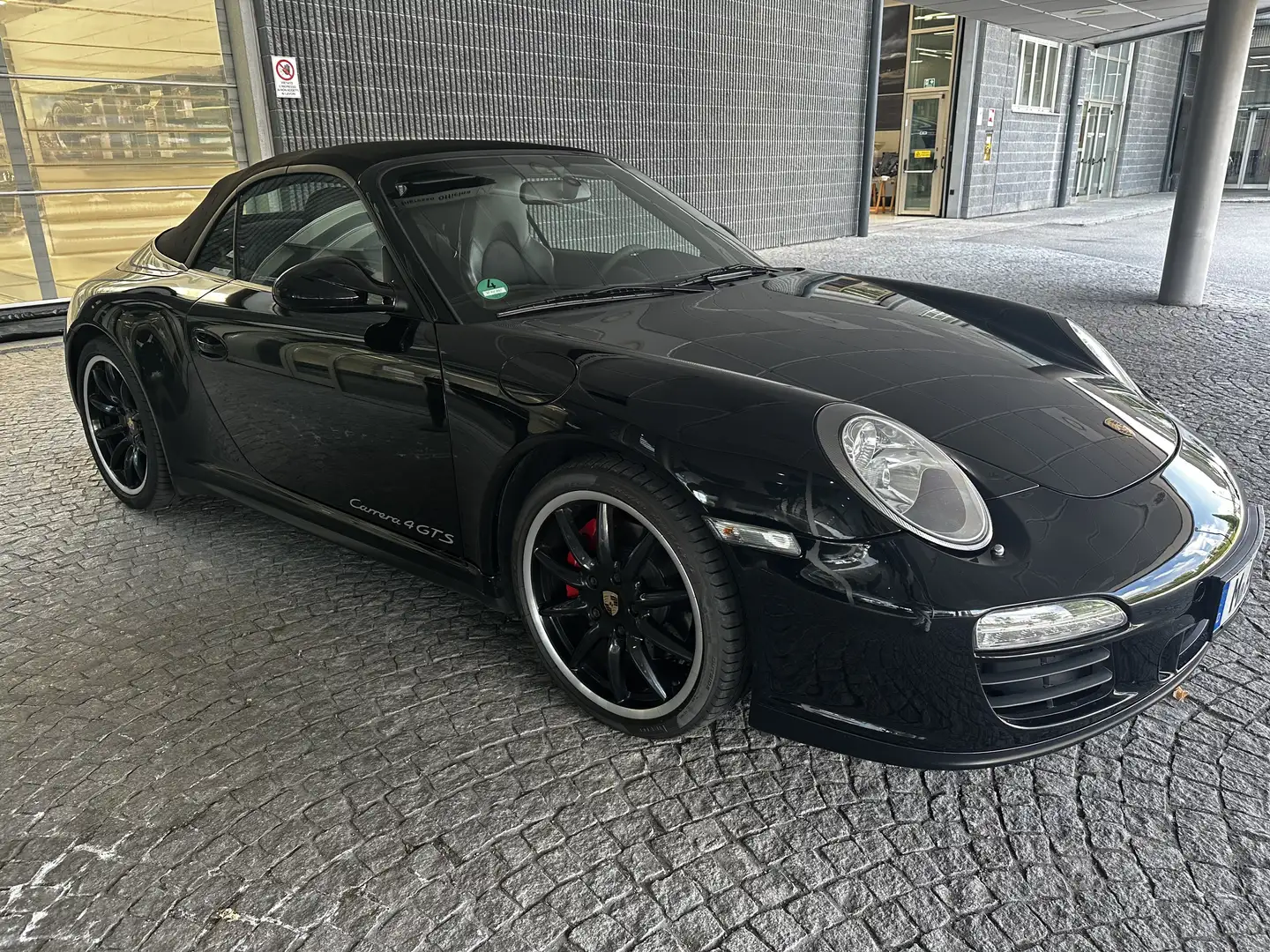 Porsche 997 Porsche 997 4 GTS Carrera Cabrio Approved Garantie Czarny - 2