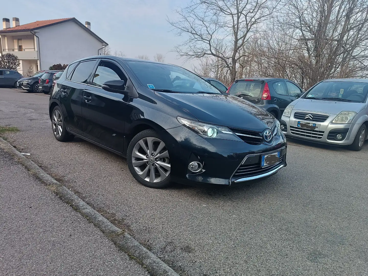 Toyota Auris Auris II 2013 5p 1.8h Active+ - 1