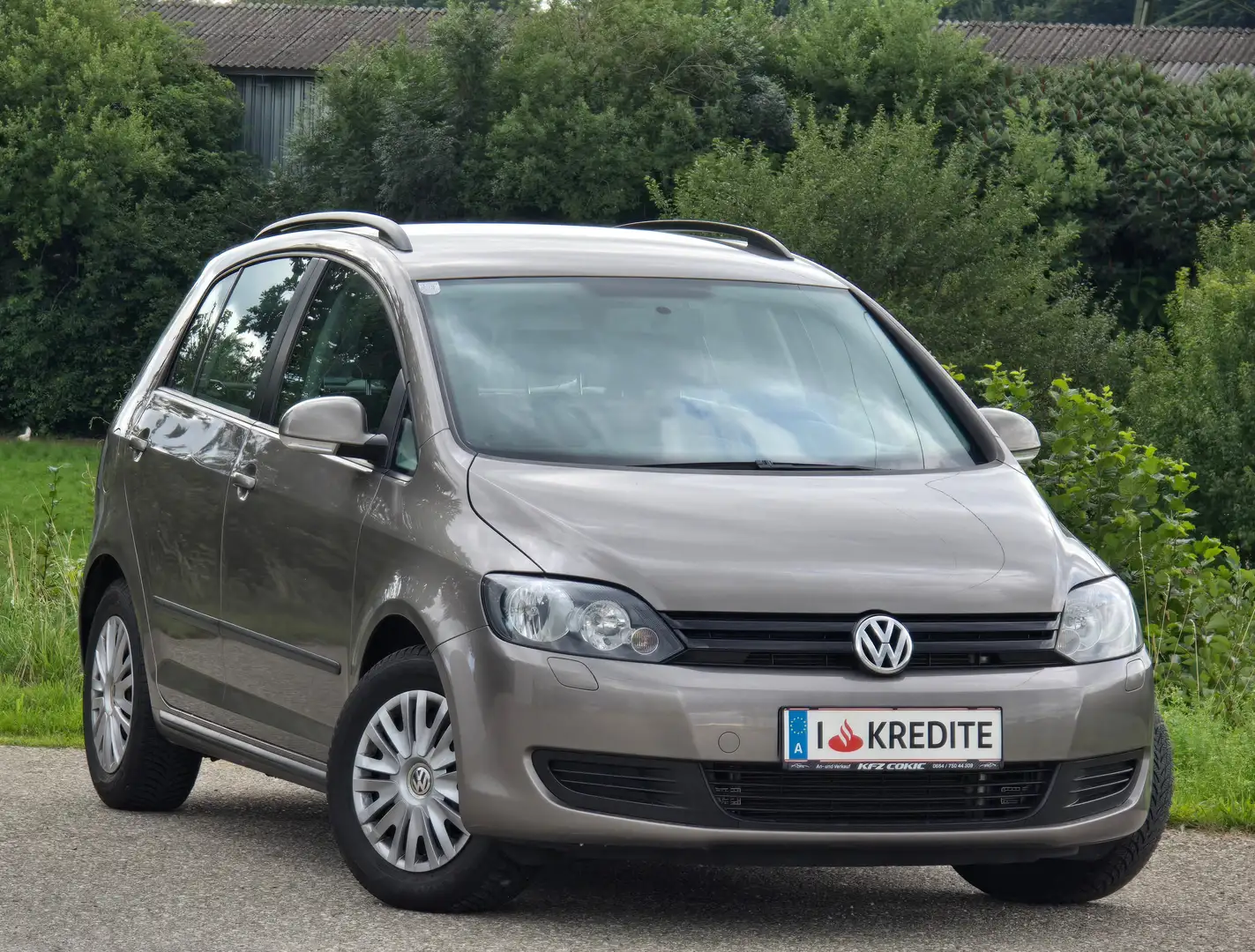 Volkswagen Golf Plus Trendline 1,6 TDI Top* Kredit* Wenig KM* Gepflegt* Brun - 2