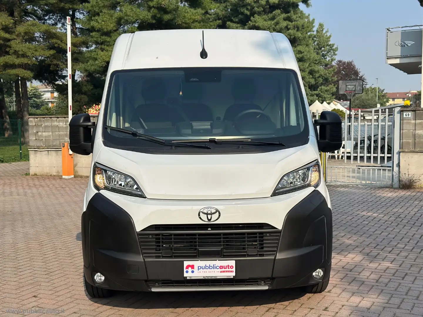 Toyota Proace Max Max 35 BlueHDi 140 PLM-TM Fur.Bus Wit - 2