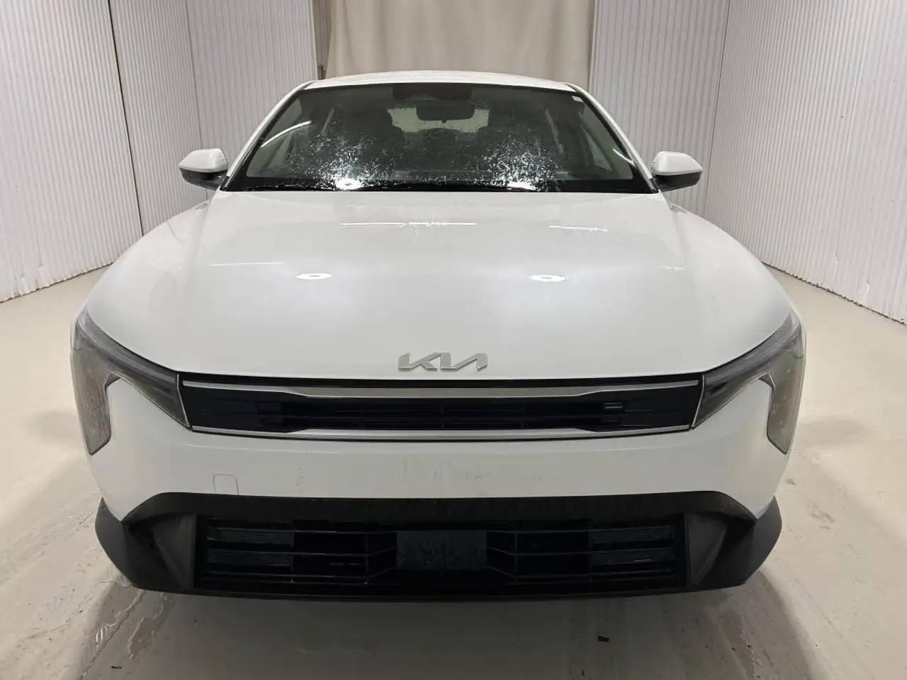 Kia K4 снимка Kia K4