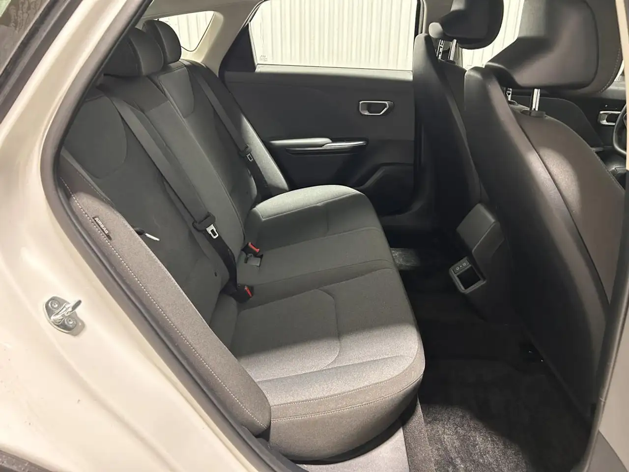 Kia K4 снимка Kia K4