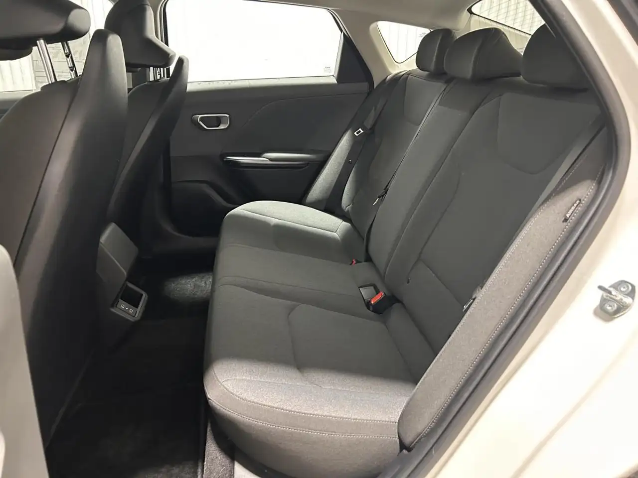 Kia K4 снимка Kia K4