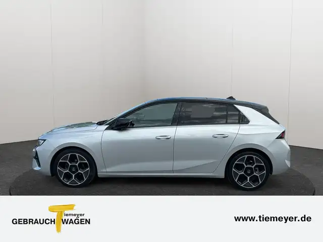Opel Astra view 8