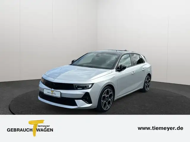 Opel Astra main image