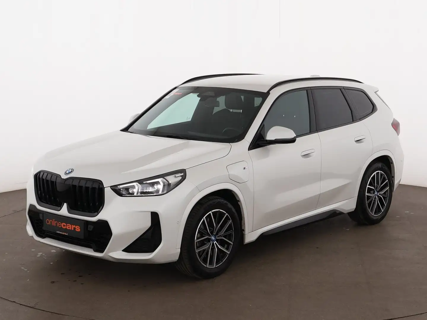 BMW X1 xDrive 30e M-Sport PHEV Aut LED AHK LEDER NAVI Weiß - 2