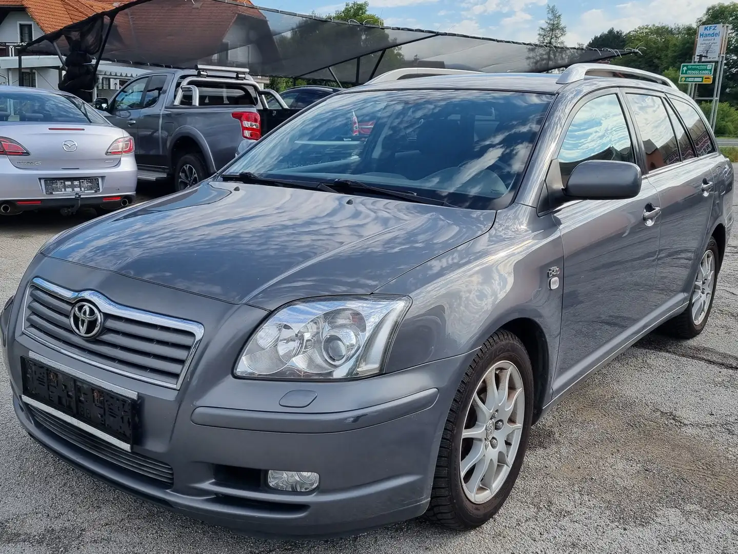 Toyota Avensis Avensis 2,0 D4-D Linea Luna Linea Luna - 1