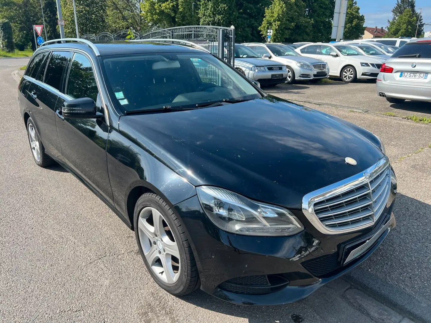 Mercedes-Benz E 300 *HYBRID DIESEL*Leder*Sitzheizung*Navi Zwart - 1