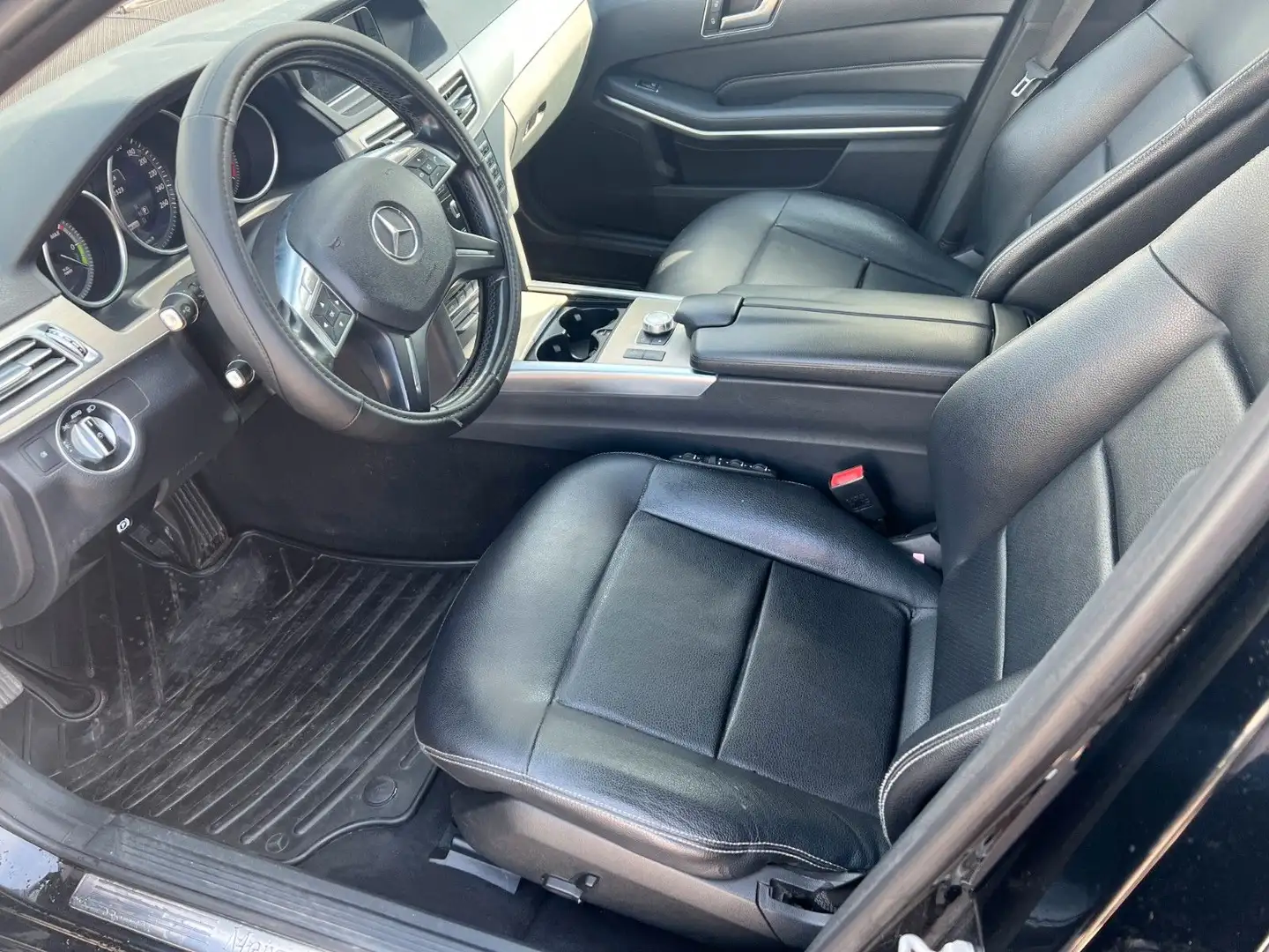 Mercedes-Benz E 300 *HYBRID DIESEL*Leder*Sitzheizung*Navi Zwart - 2