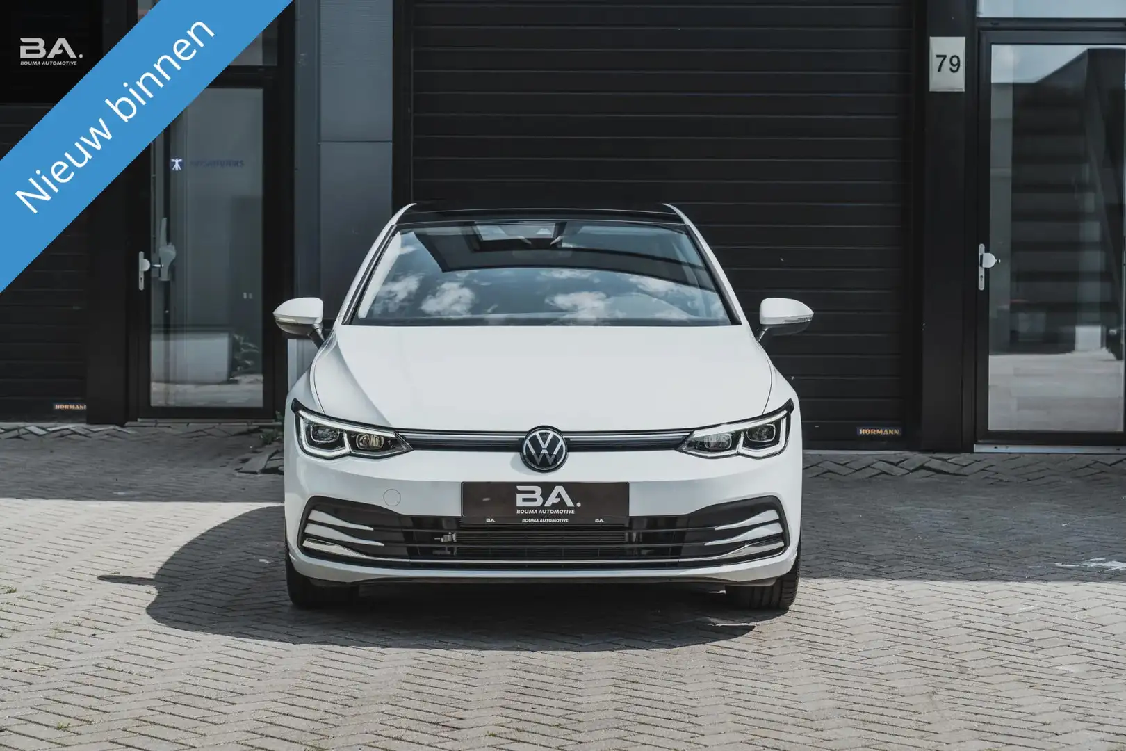 Volkswagen Golf 1.5 eTSI Style | Panorama | Camera | NIEUW! Wit - 1