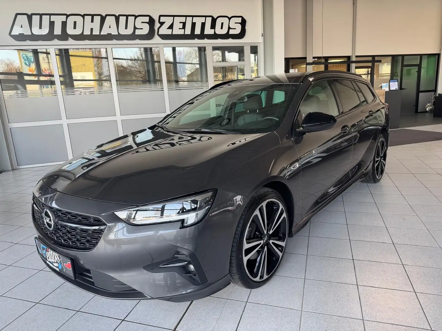 Opel Insignia B 2.0 CDTI Autom. Ultimate GS-Line +OPC Grau - 1