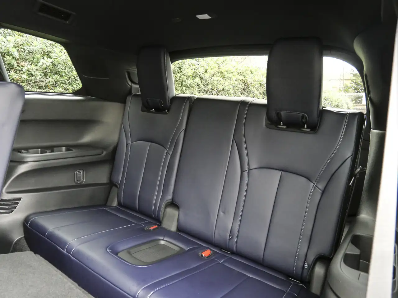 Infiniti QX60 снимка Infiniti QX60