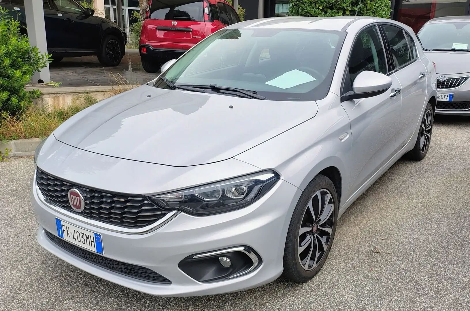 Fiat Tipo 1.6 Mjt S&S 5 porte Lounge Argent - 1