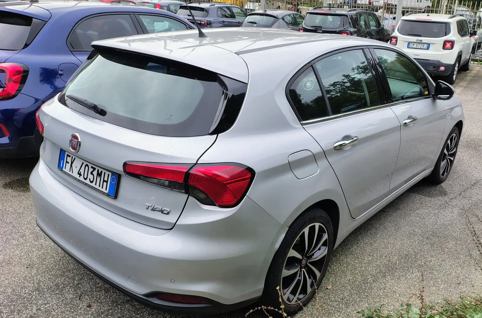 Fiat Tipo 1.6 Mjt S&S 5 porte Lounge Argent - 2