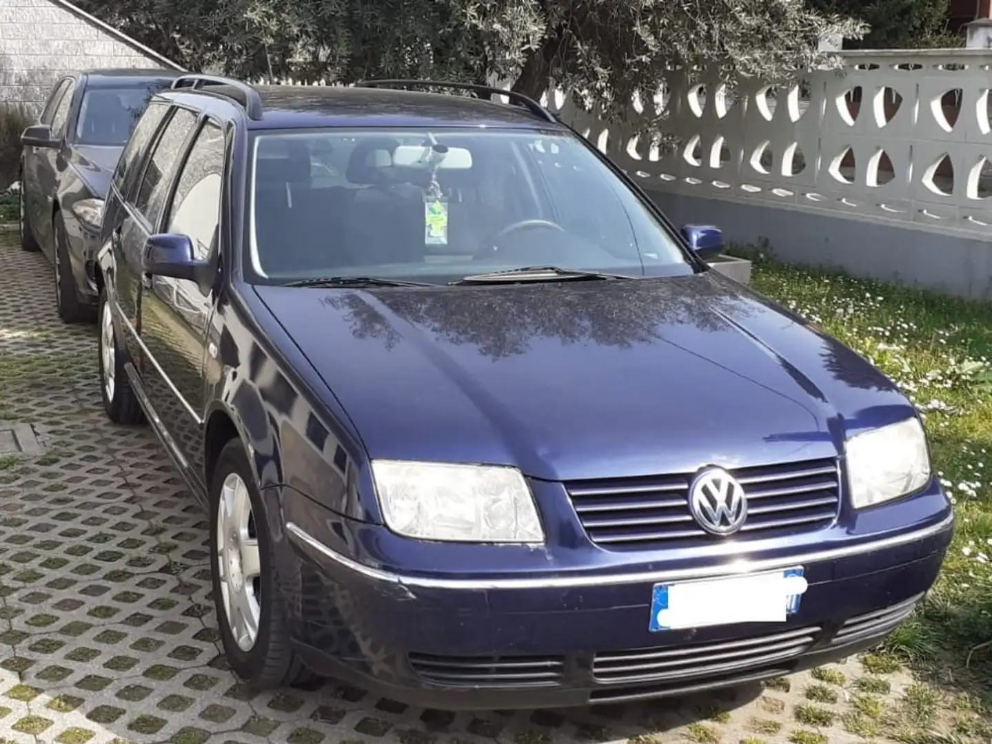 Volkswagen Bora Variant 1.6 Highline 105cv Blu/Azzurro - 1