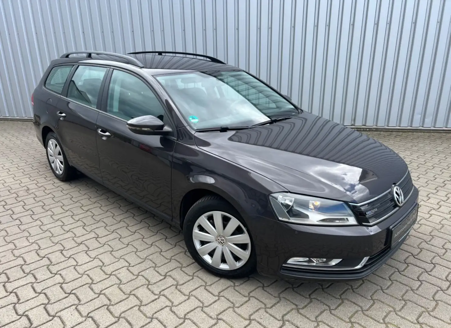 Volkswagen Passat Variant *Trendl*Klima*Sitzh*Freisprech*PDC Hnědá - 1