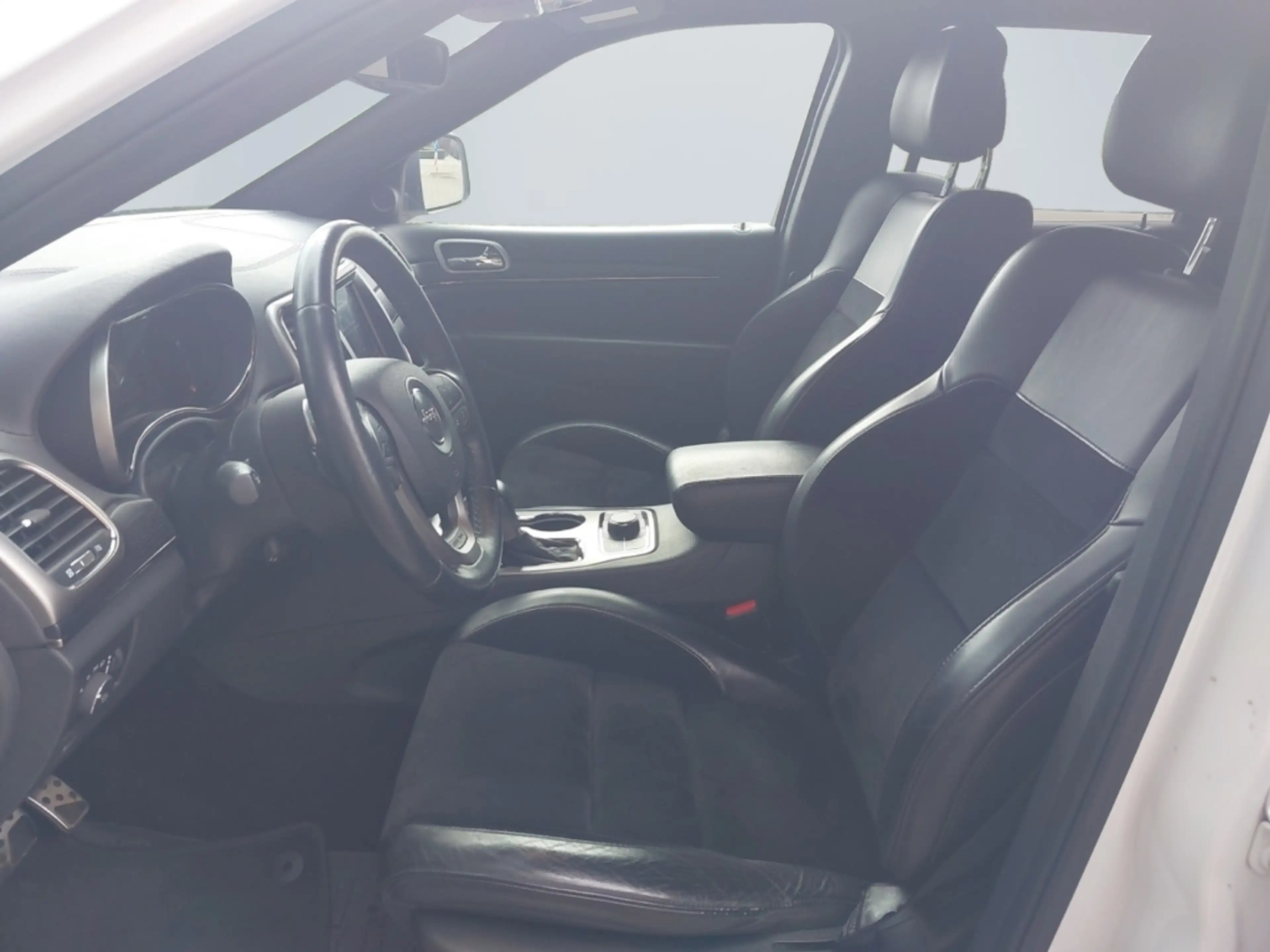 Jeep Grand Cherokee Overland 3.0 CRD MultiJet Luftfederung Niveau AHK — photo 9