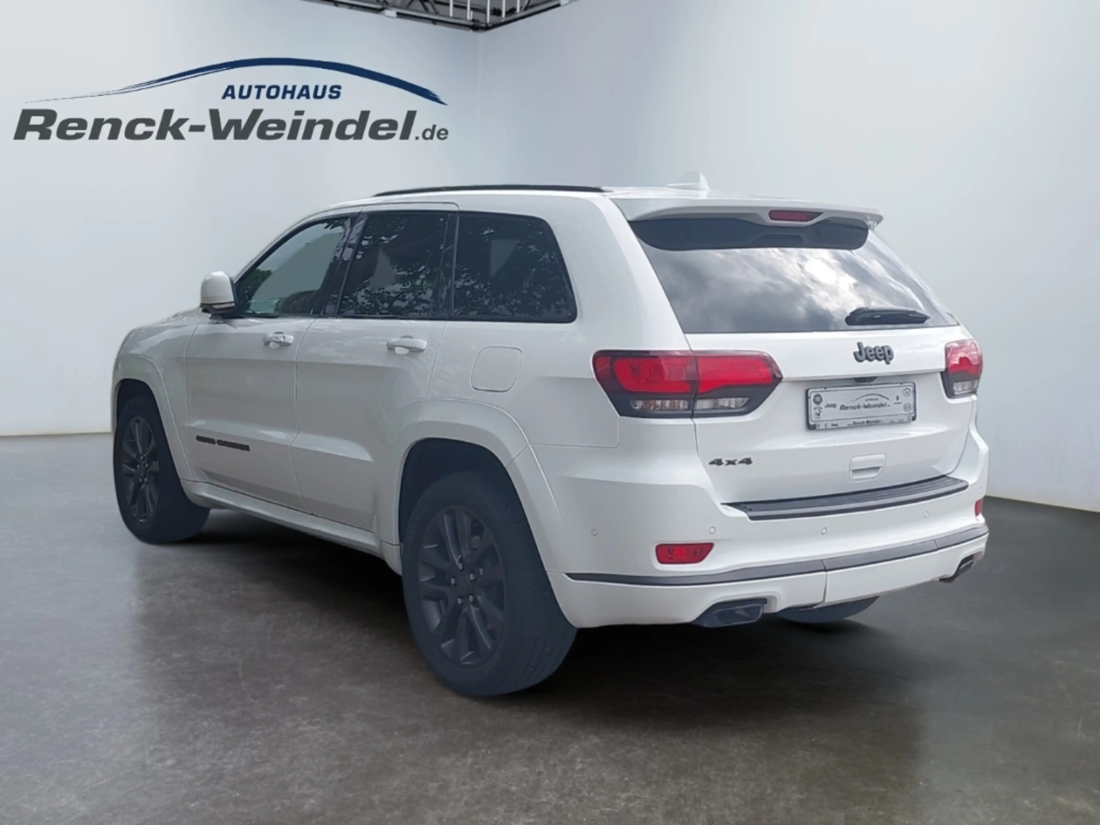Jeep Grand Cherokee Overland 3.0 CRD MultiJet Luftfederung Niveau AHK — photo 3