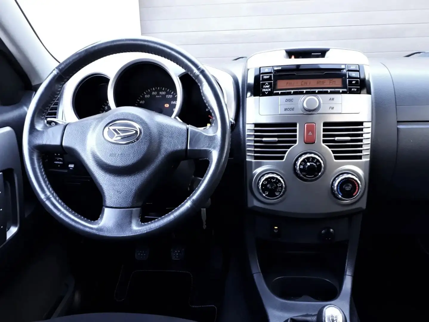 Daihatsu Terios Terios 1,5 TopTop Grau - 1