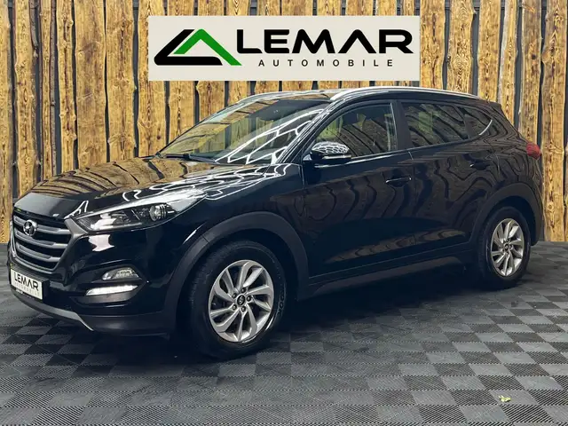 Hyundai TUCSON 2.0 4WD Automatik|AHK|RFK|BT|LHZ