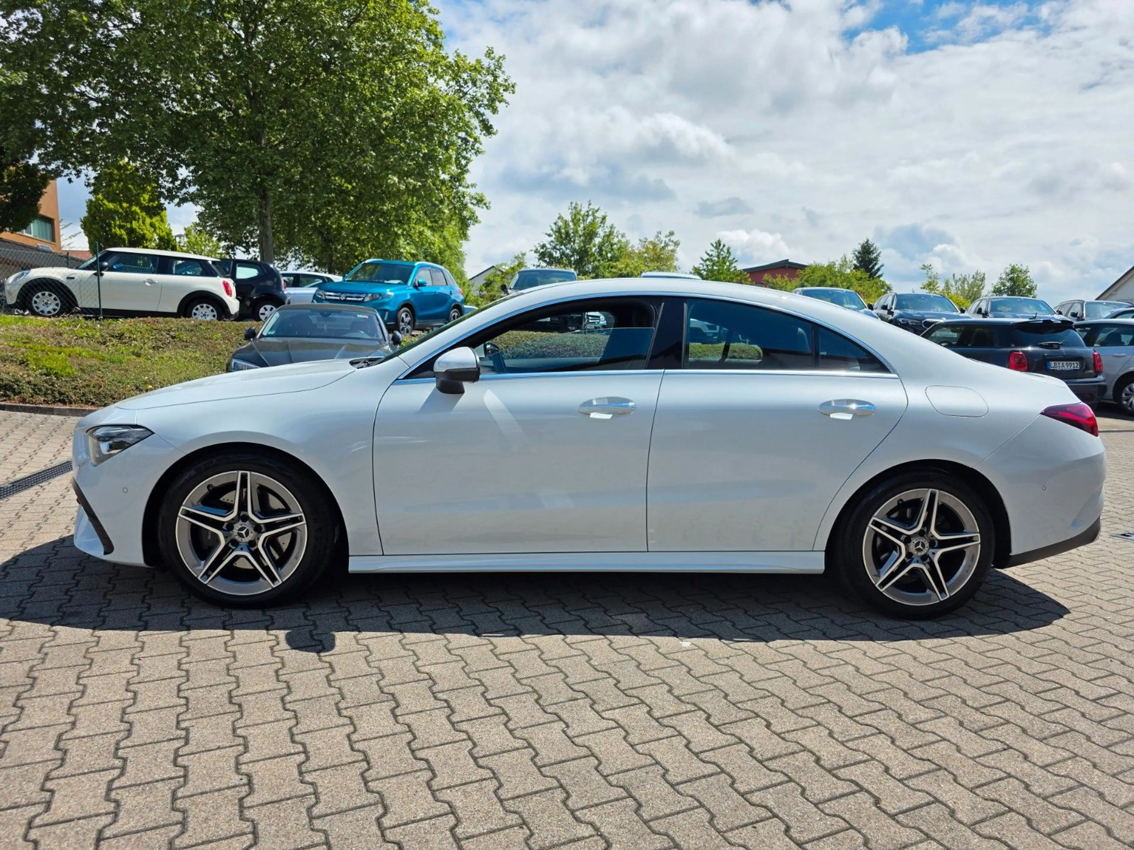 Mercedes-Benz CLA 200 d Kamera/LED/AMG Line — photo 4