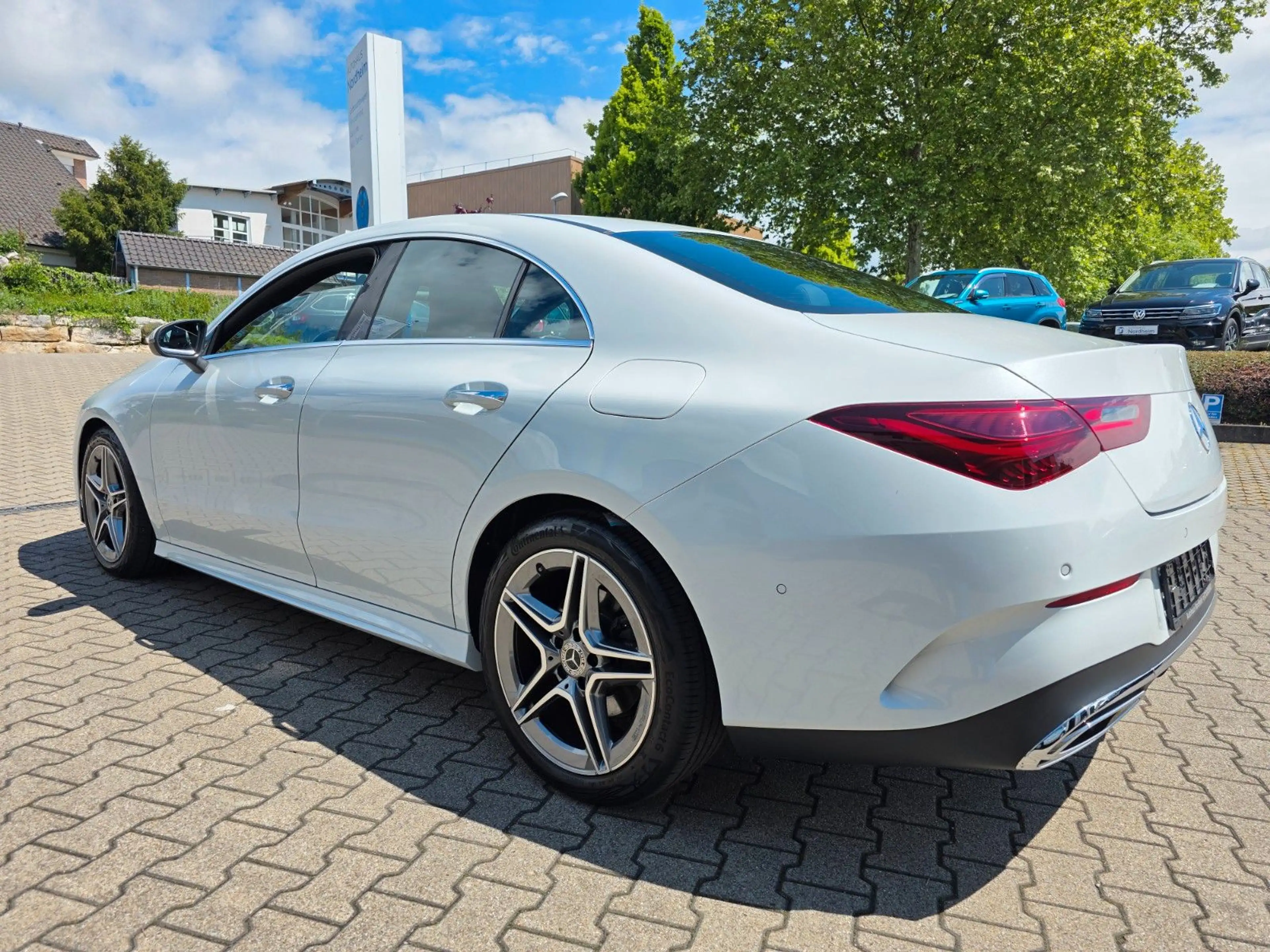 Mercedes-Benz CLA 200 d Kamera/LED/AMG Line — photo 5