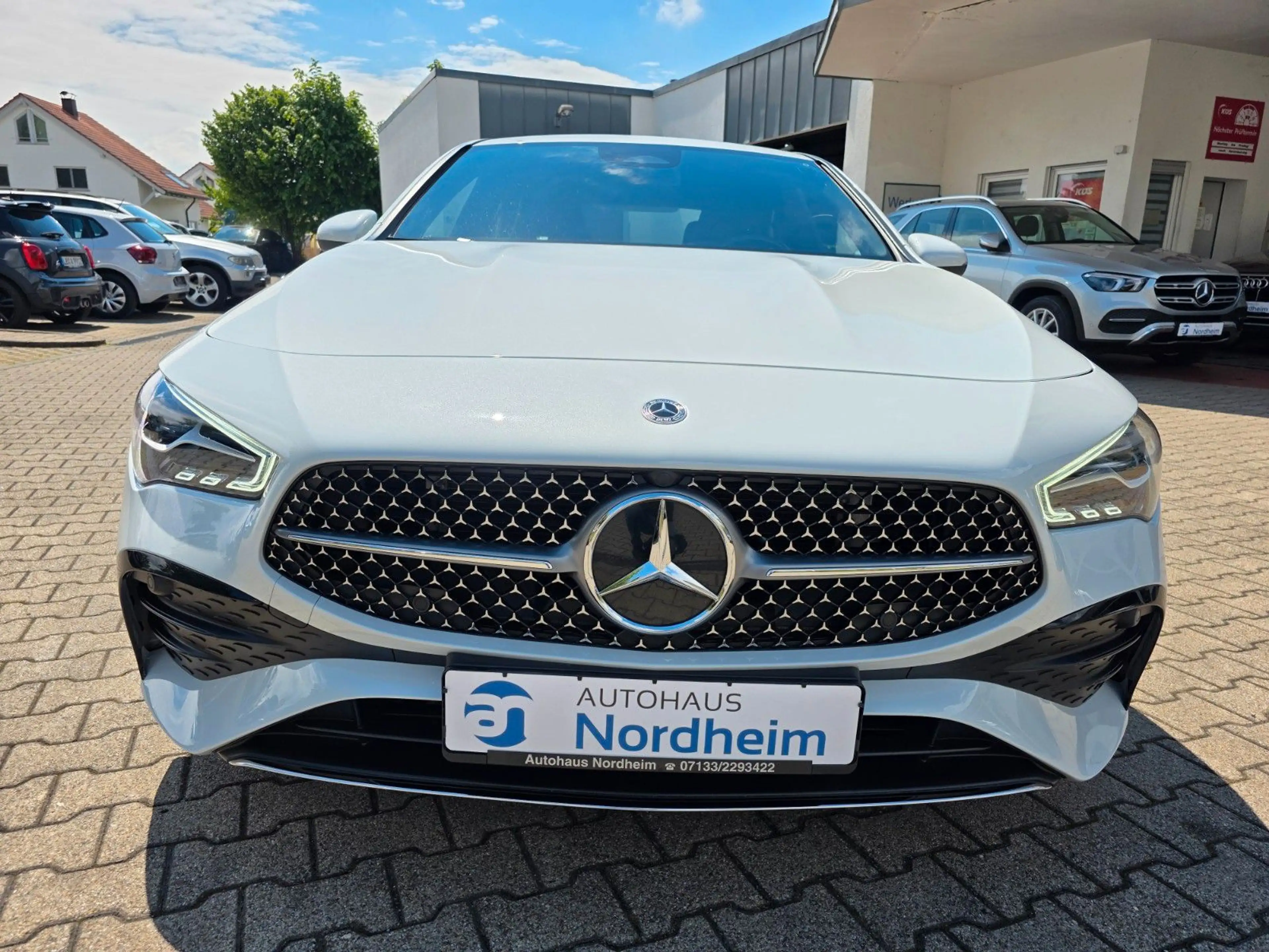 Mercedes-Benz CLA 200 d Kamera/LED/AMG Line — photo 8