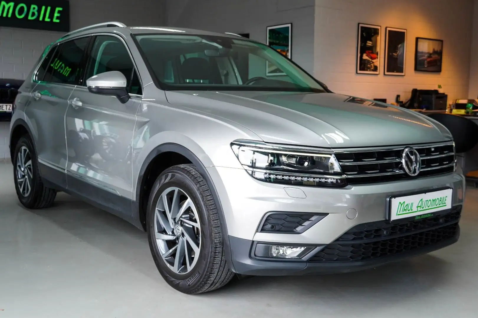 Volkswagen Tiguan Sound LED,ACC,DiscoverPRO,8-FACH Zilver - 2