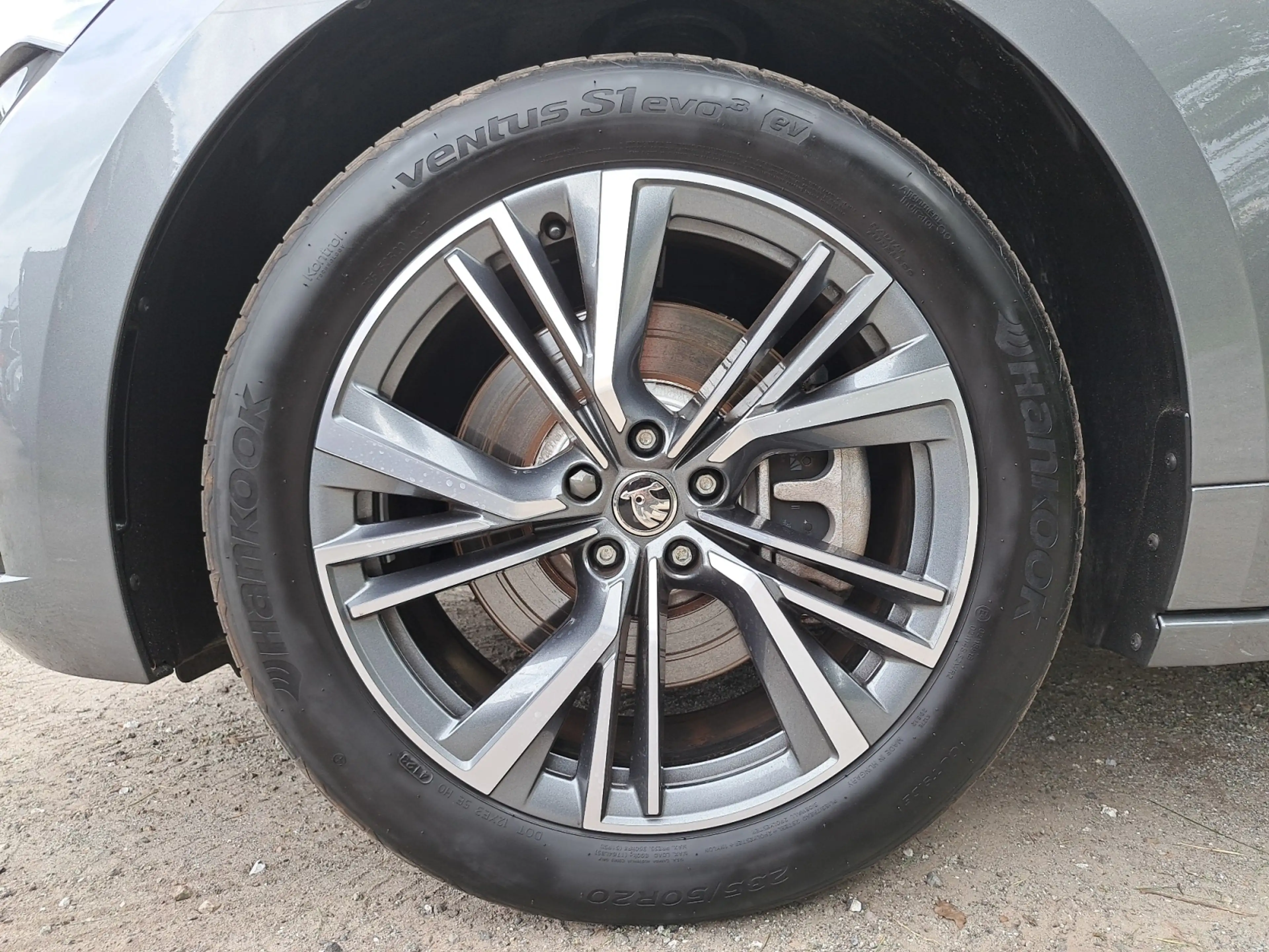 Skoda Enyaq Coupé 80 AHK PANO NAV 20" CANTON APP MATRIX HEAD — photo 9
