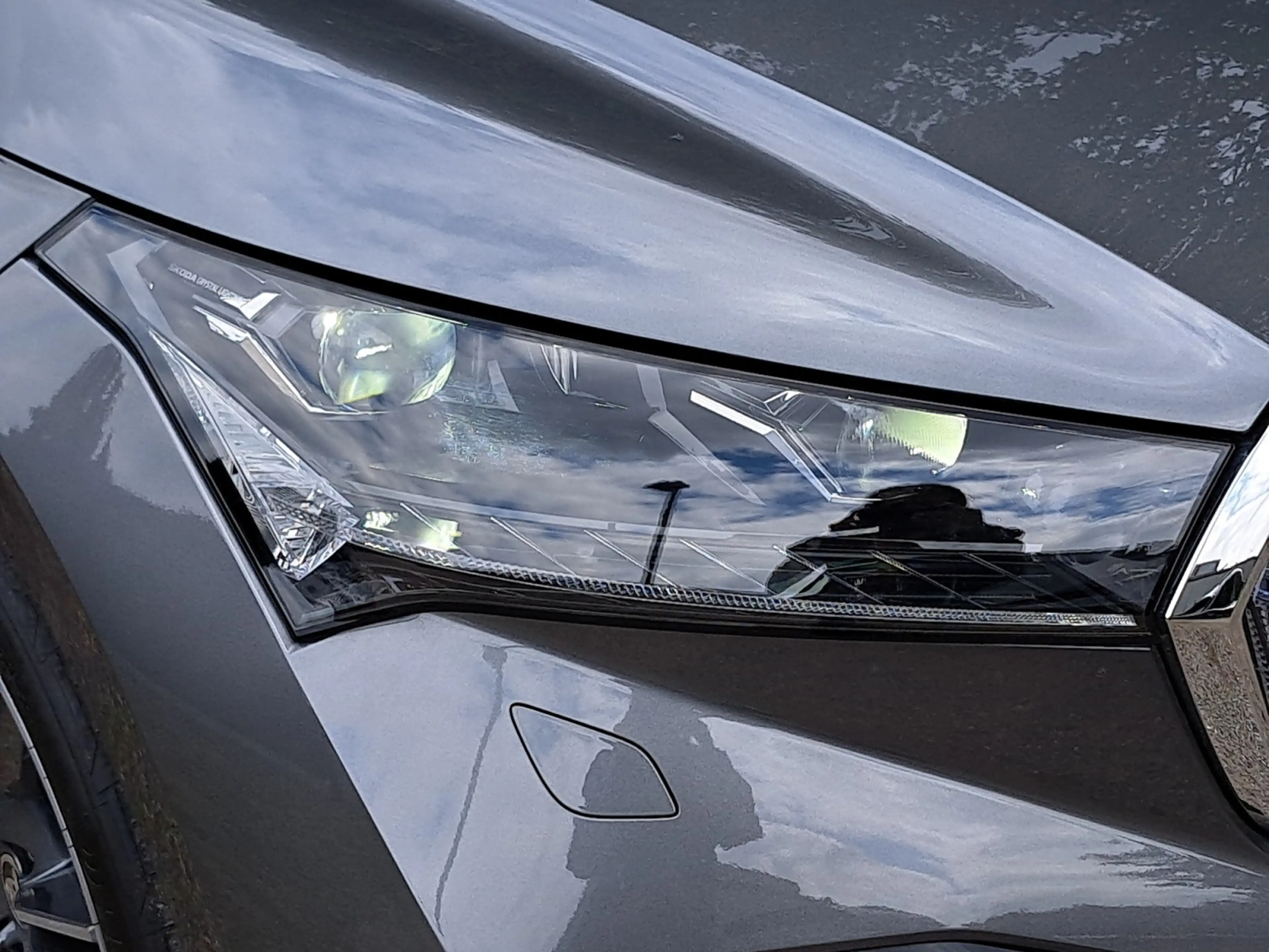 Skoda Enyaq Coupé 80 AHK PANO NAV 20" CANTON APP MATRIX HEAD — photo 5
