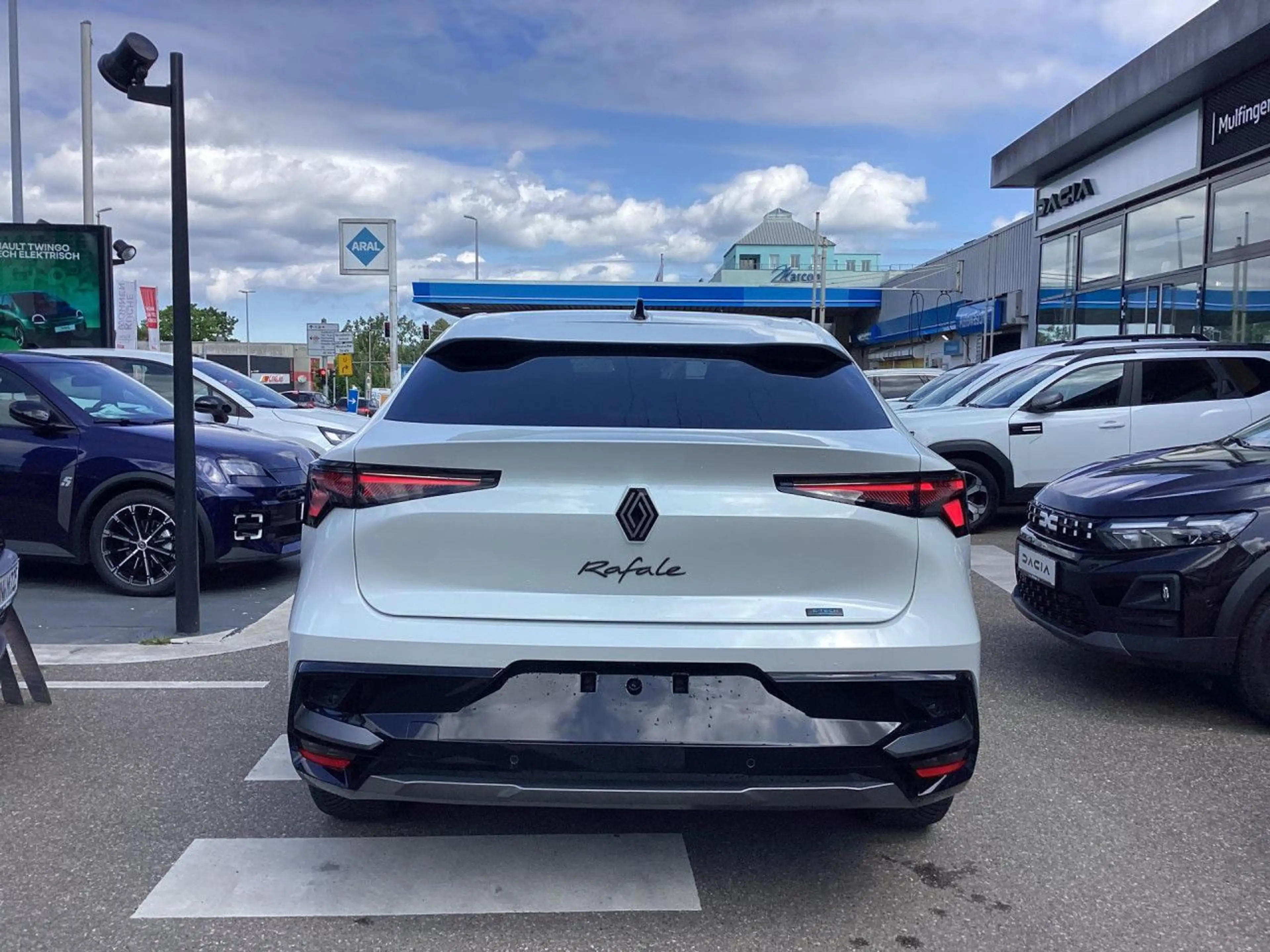 Renault Rafale Esprit Alpine Full Hybrid E-Tech 200 ALLWETTER LED — photo 9
