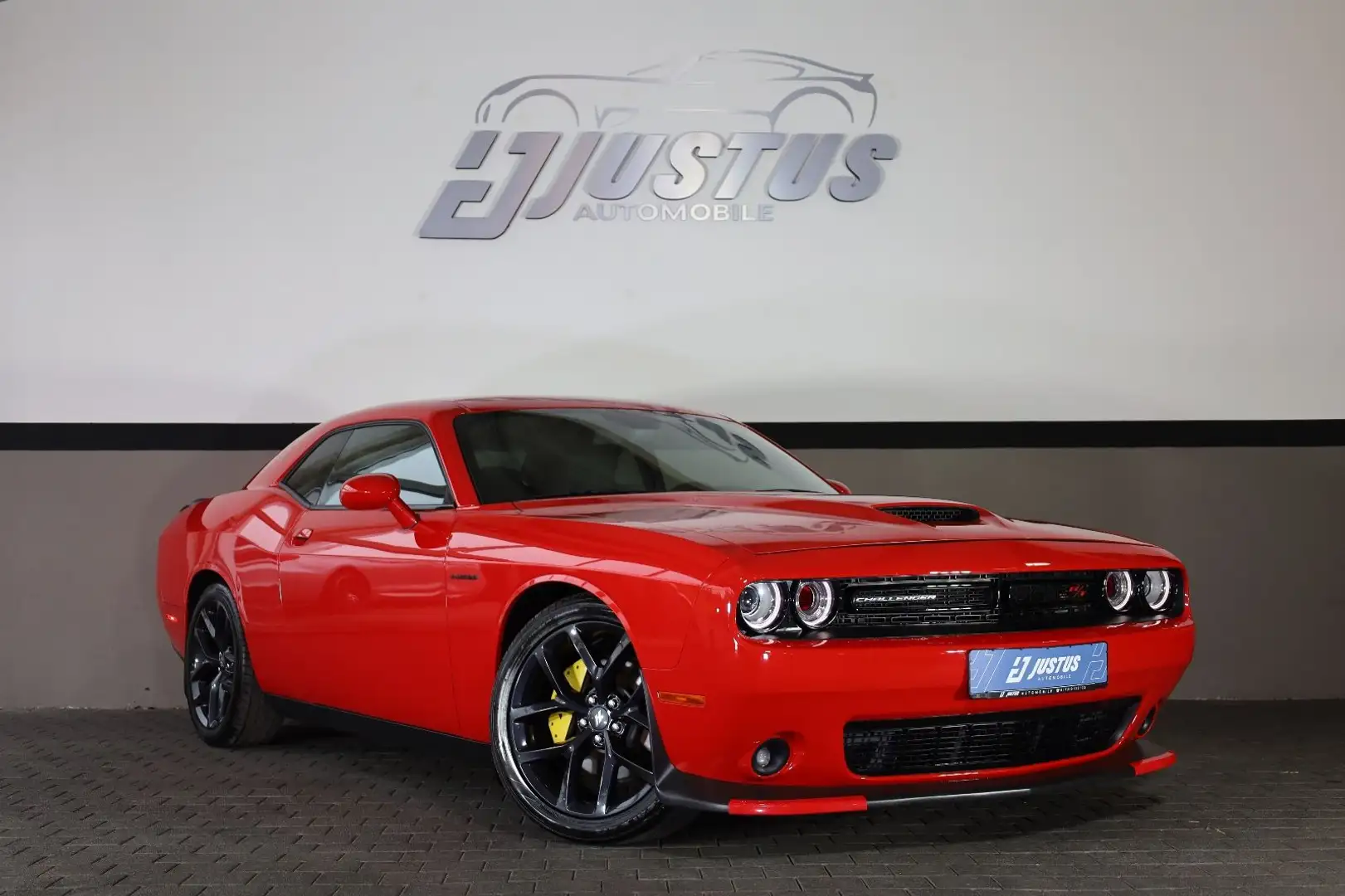 Dodge Challenger 5.7 R/T/BTH/MFL/KAMERA/AMBIE/SHZ/R20 Rot - 1