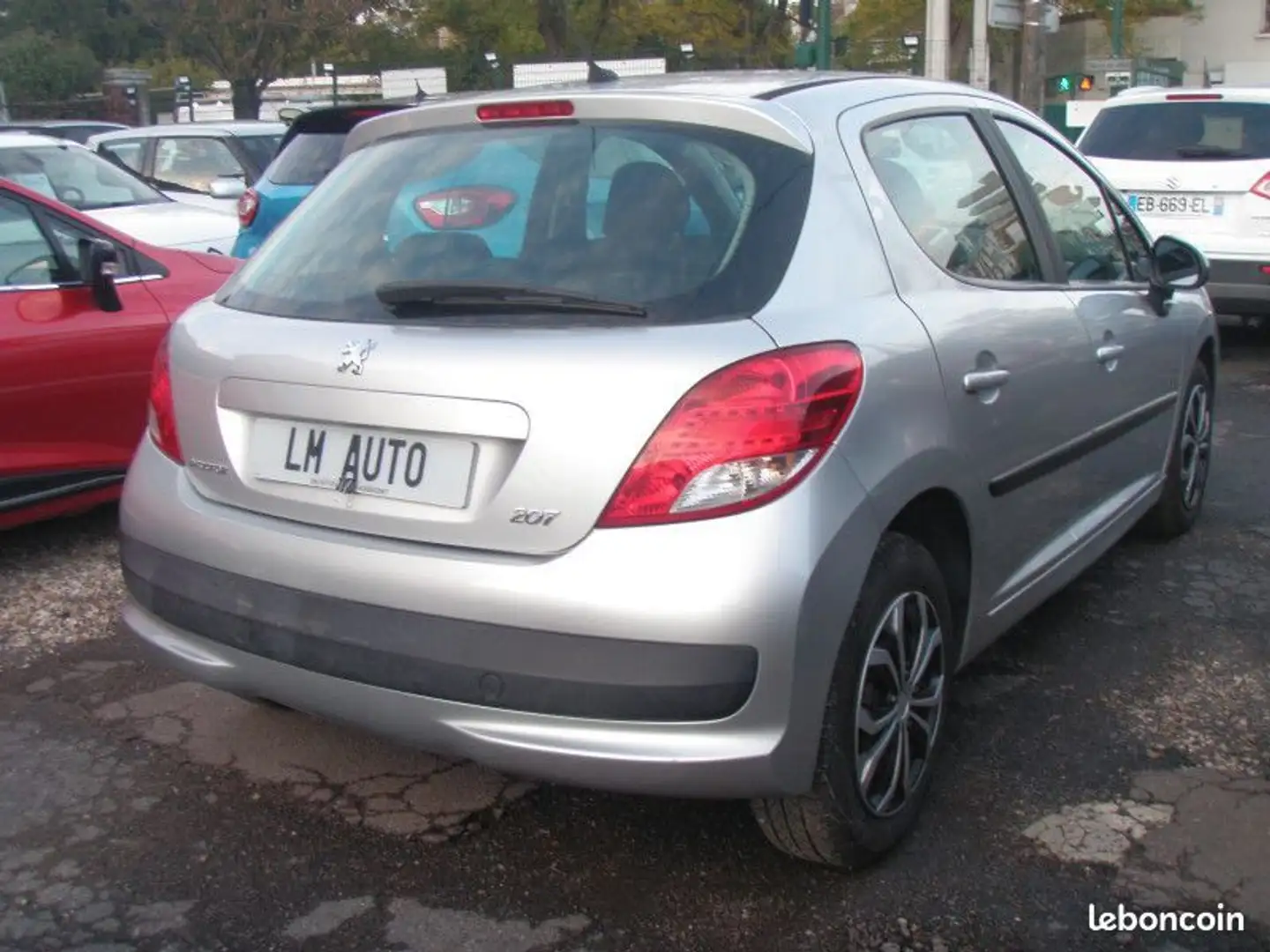 Peugeot 207 (2) 1.4 HDI 70 ACTIVE 5P Gris - 2