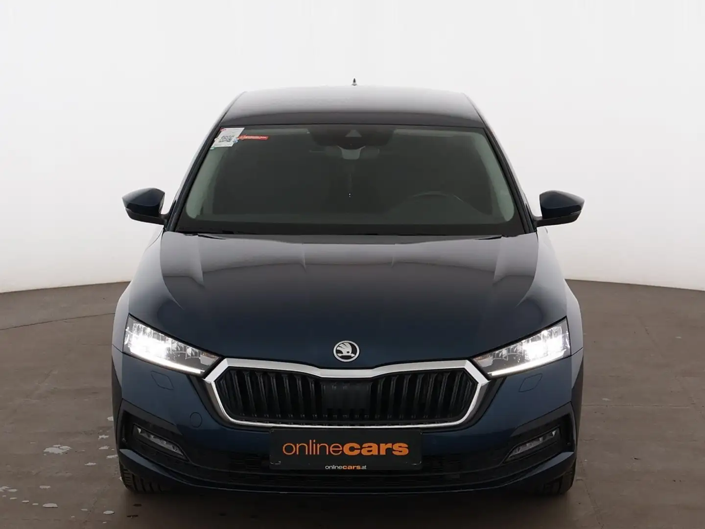 Skoda Octavia 2.0 TDI Clever Aut LED AHK SITZHZG R-CAM Blau - 2