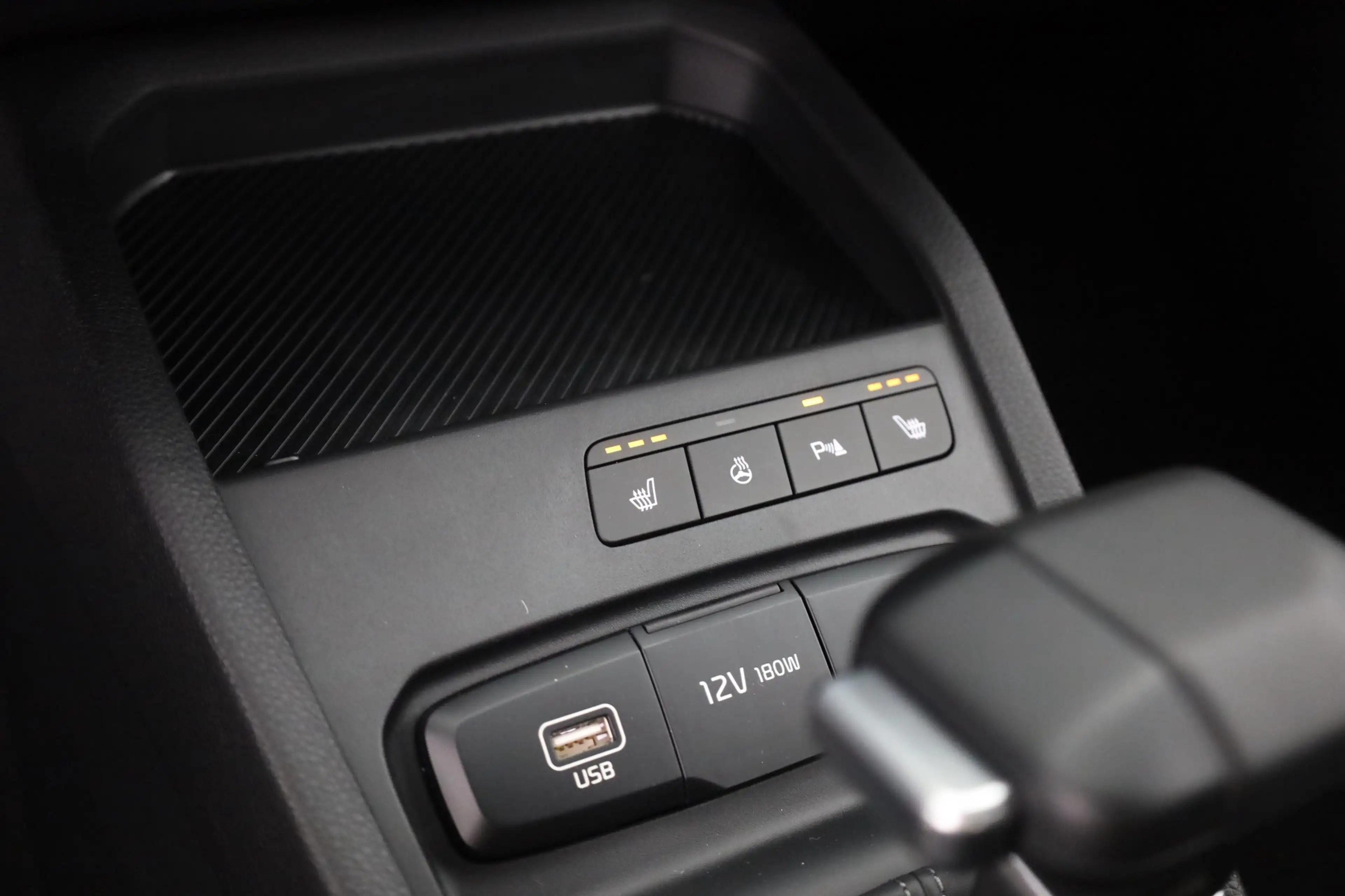 Kia Stonic 1.0 T-GDI Aut. Facelift Navi Kamera Sitzhei — photo 13