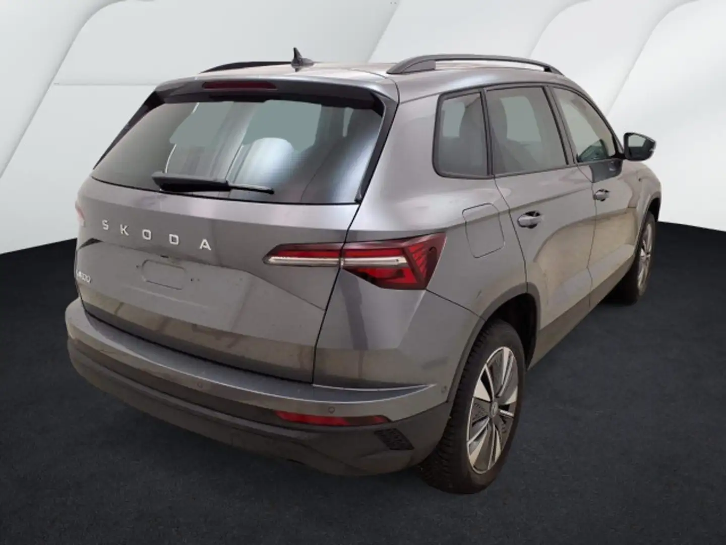Skoda Karoq Selection Tour 1,5 TSI DSG NAVI AHK PANO Grau - 2