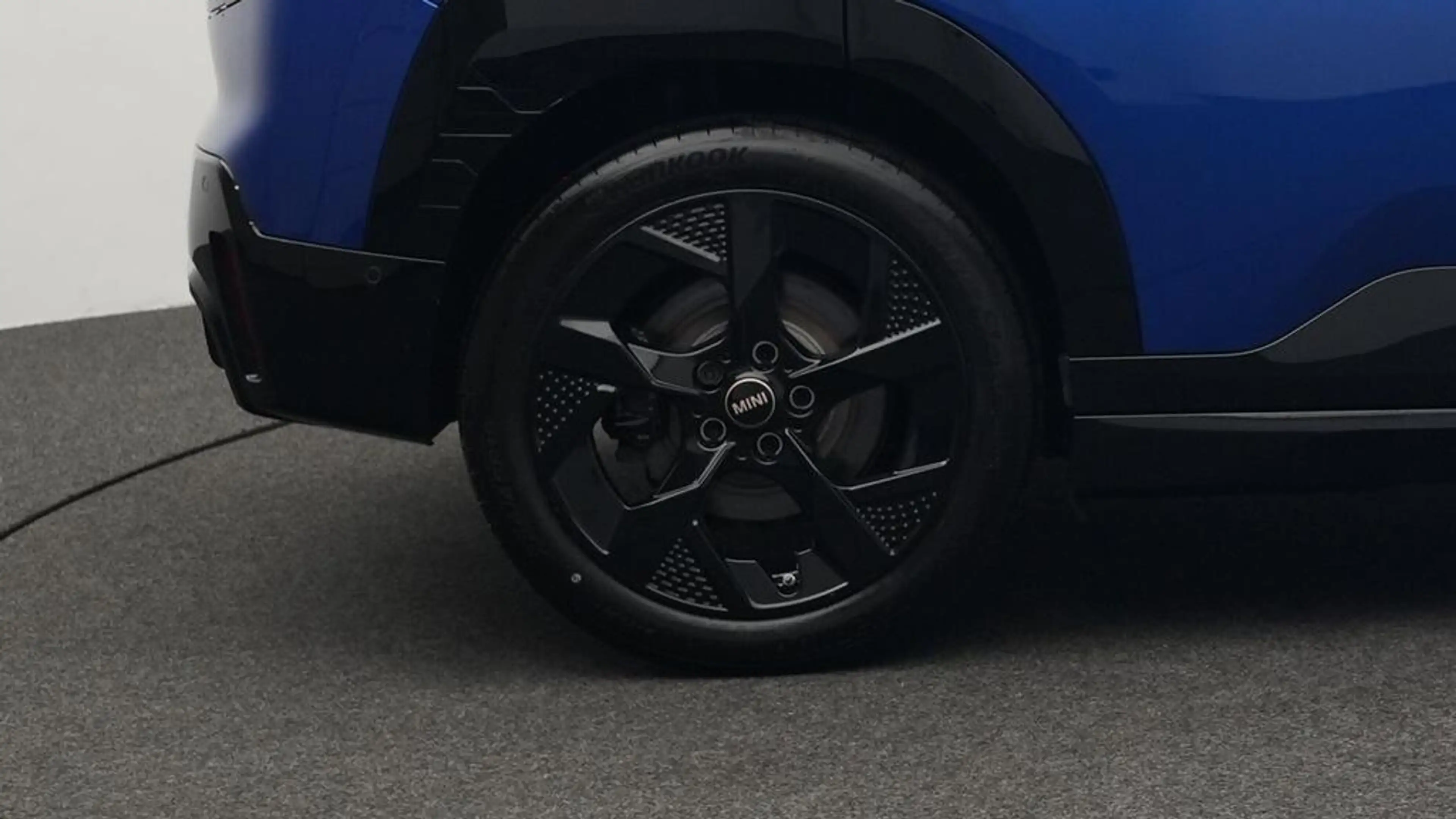 MINI Aceman John Cooper Works Trim — photo 11