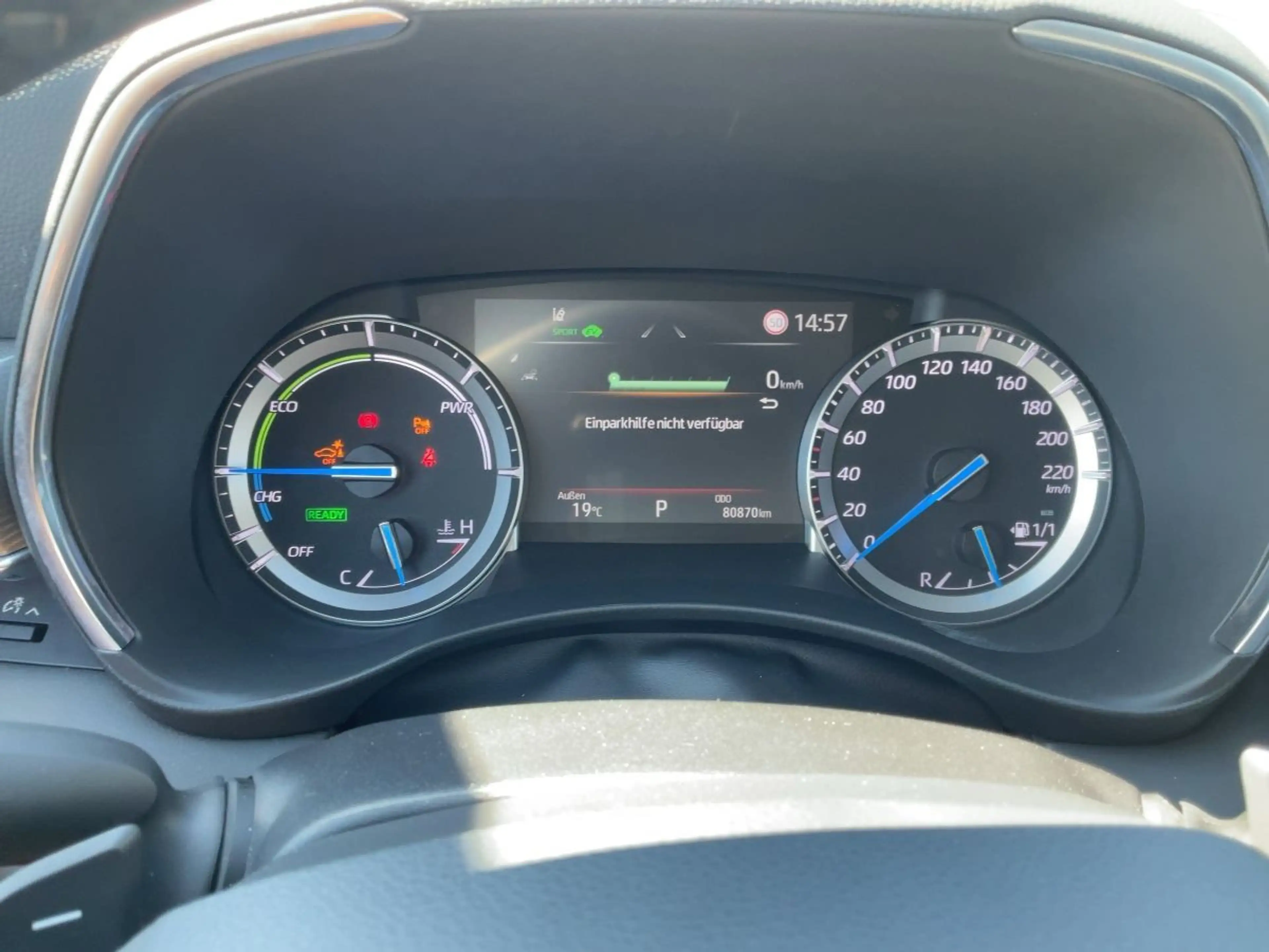 Toyota Highlander 2.5 LUXURY LED+NAVI+HuD+JBL+7-SITZER — photo 18