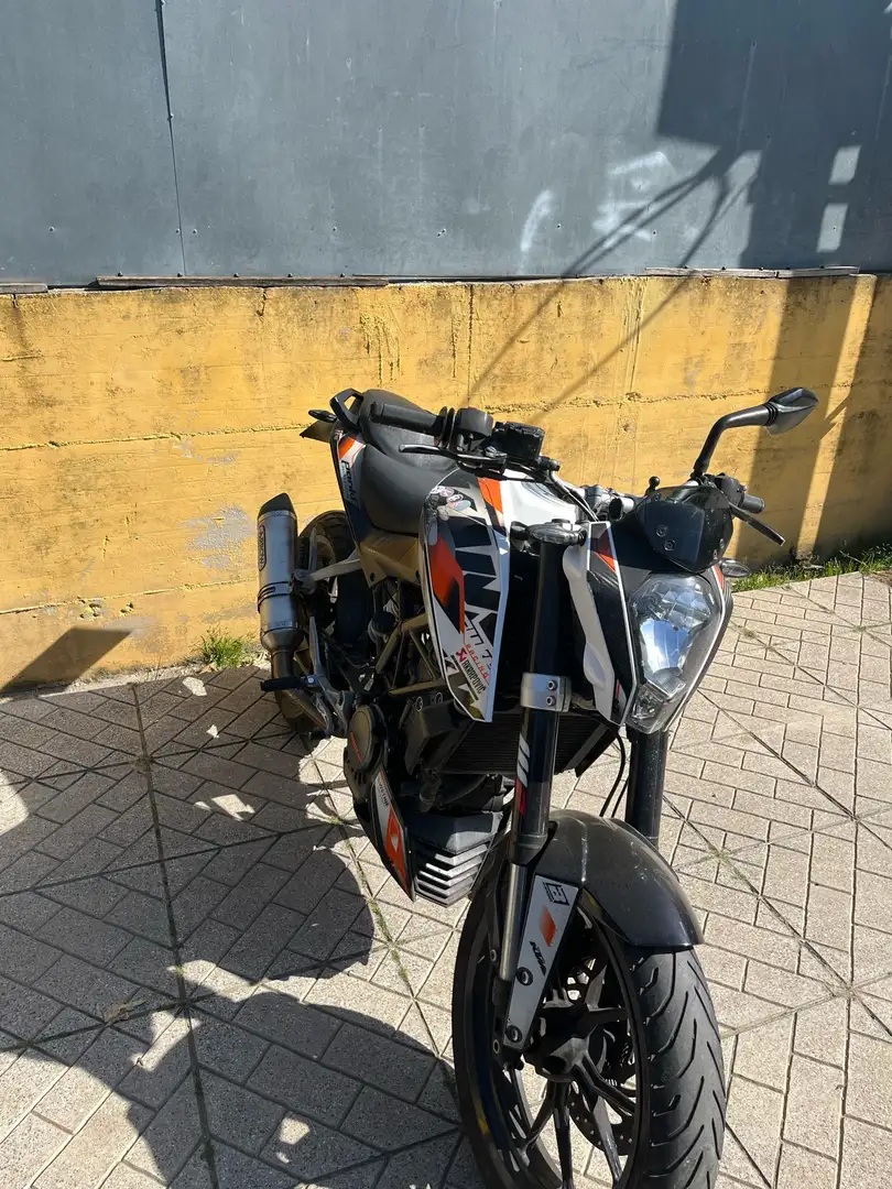 KTM 125 Duke - 1