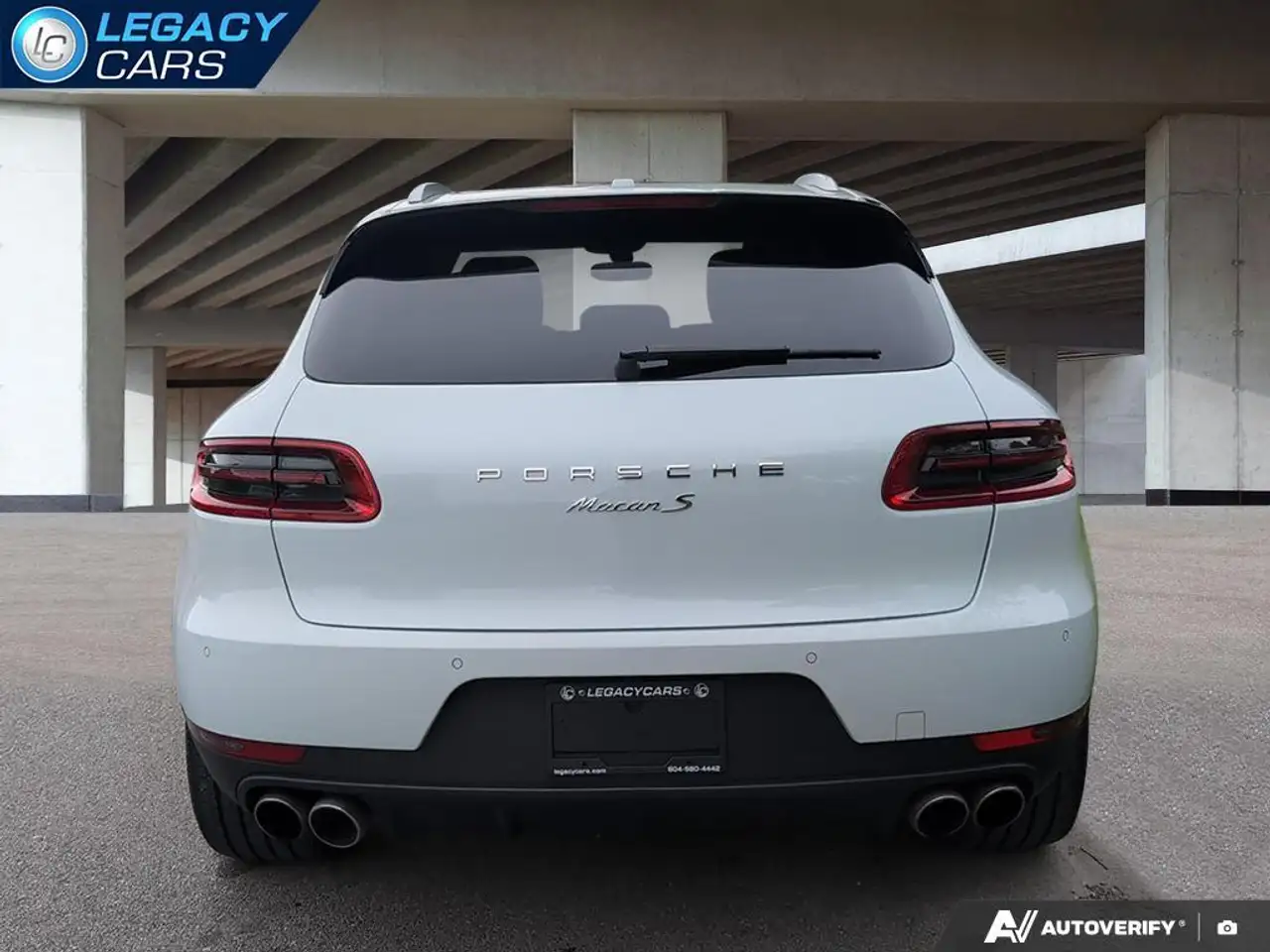 Porsche Macan photo Porsche Macan
