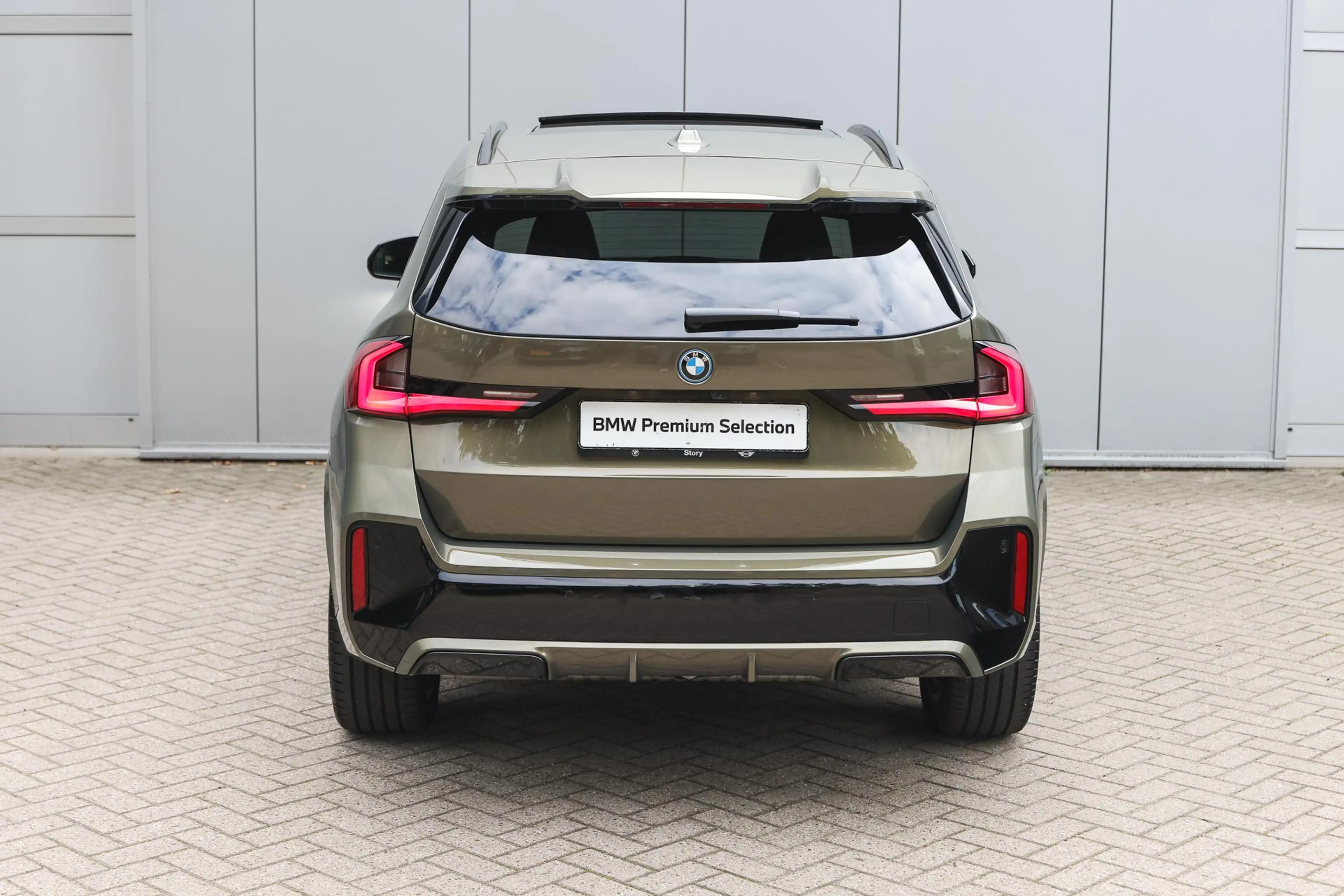 BMW X1 xDrive25e M Sport Automaat / Panoramadak / Trekhaa — photo 7