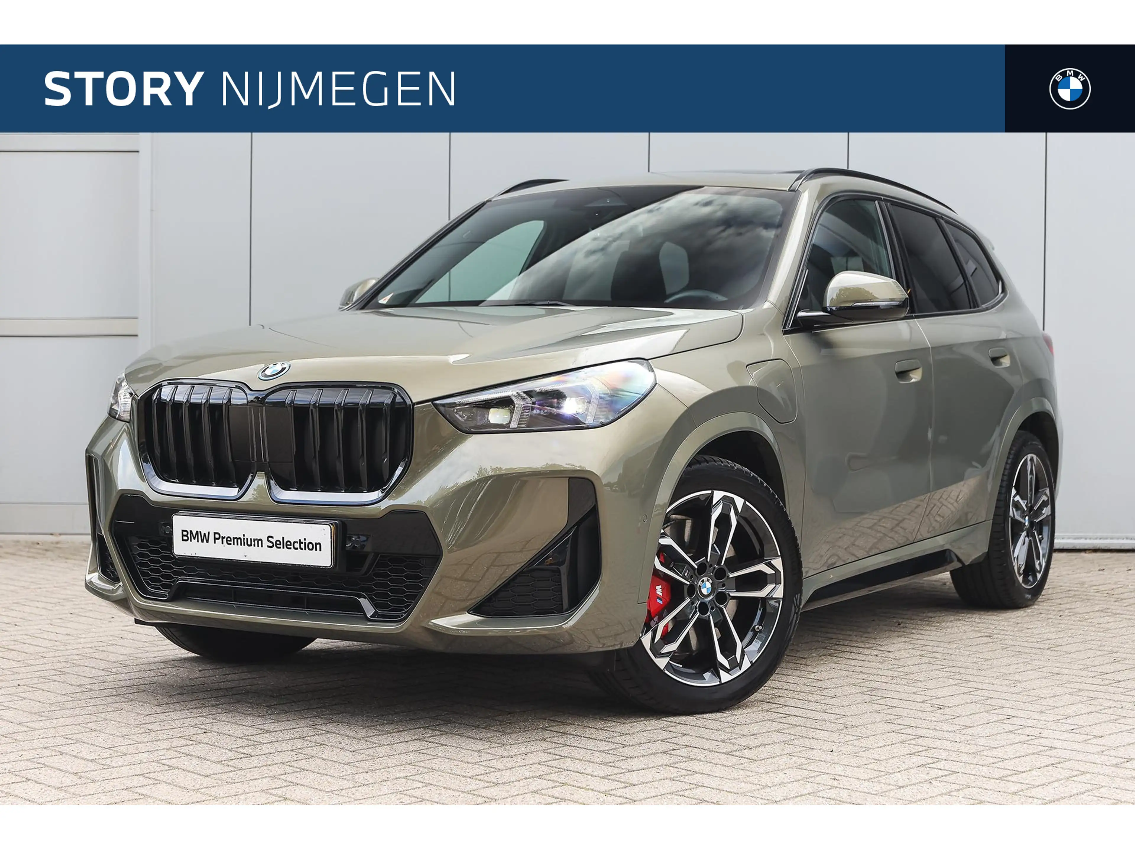 BMW X1 xDrive25e M Sport Automaat / Panoramadak / Trekhaa