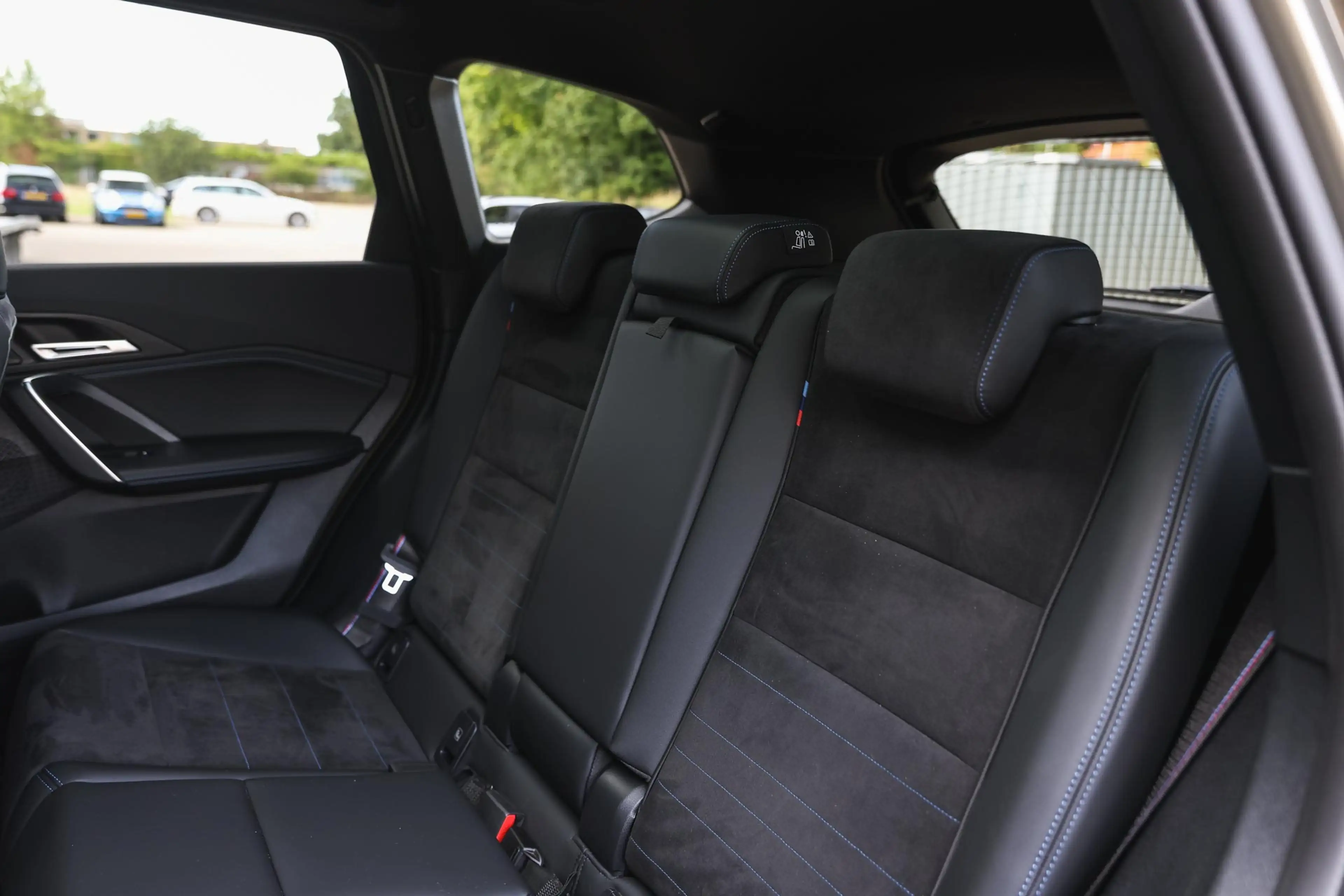BMW X1 xDrive25e M Sport Automaat / Panoramadak / Trekhaa — photo 13