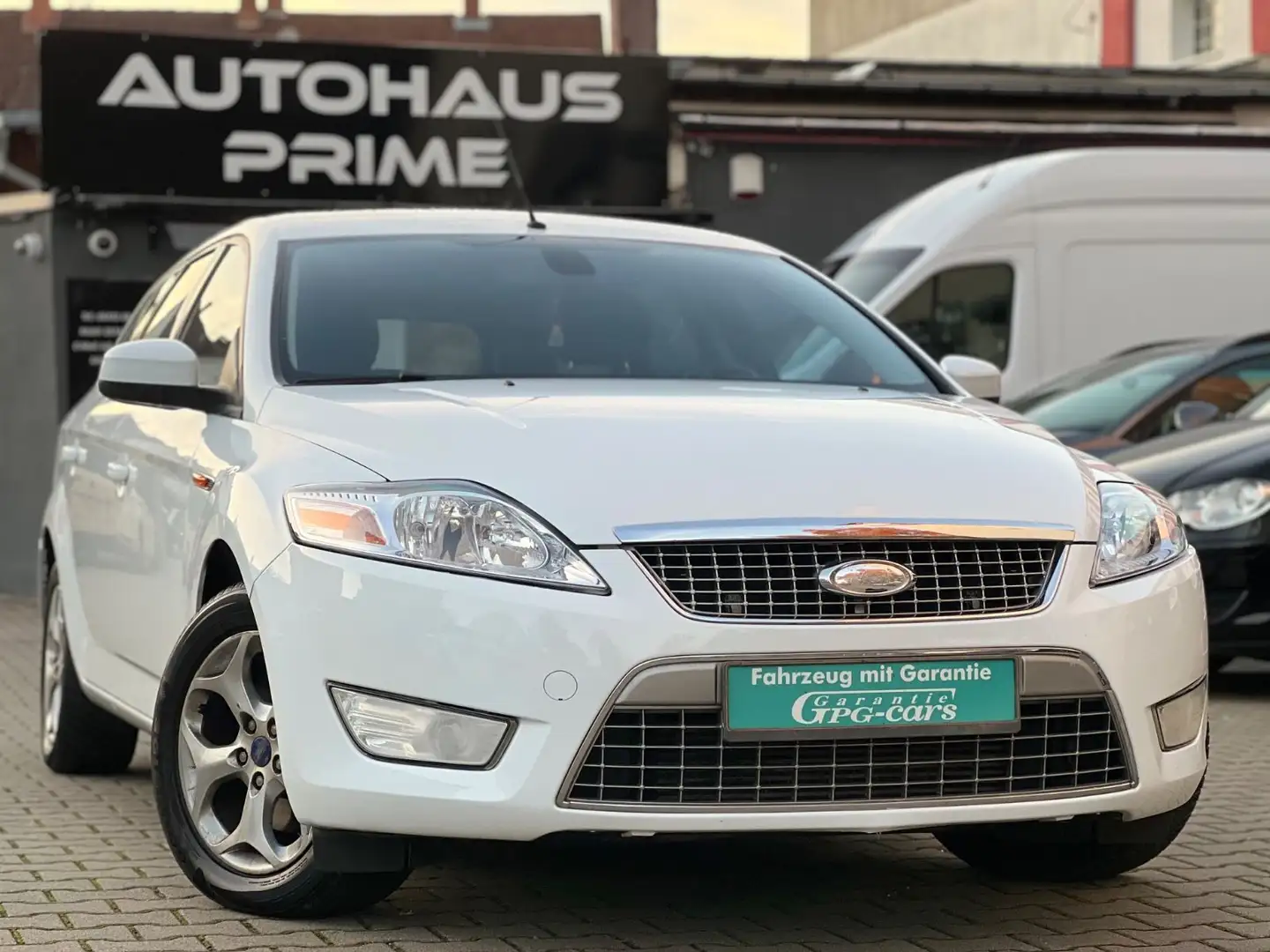 Ford Mondeo 2,0TDCi DPF Ambiente Turnier+KLIMA+ Weiß - 1