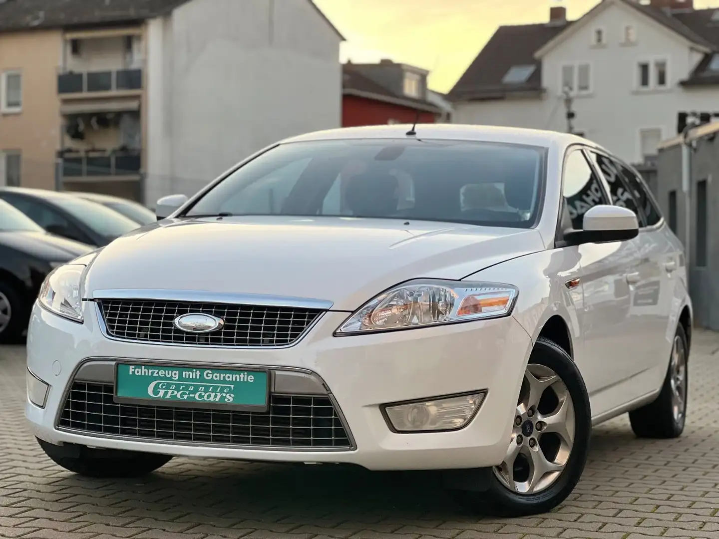 Ford Mondeo 2,0TDCi DPF Ambiente Turnier+KLIMA+ Weiß - 2